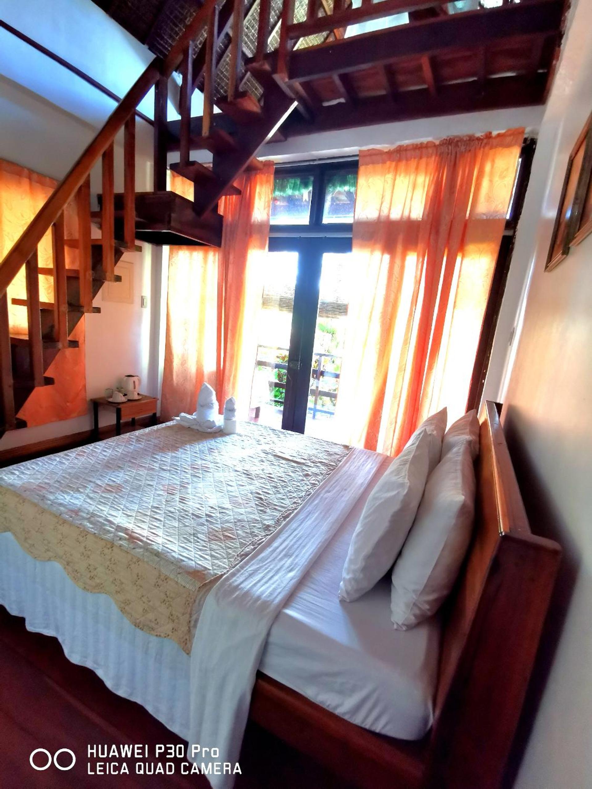 Bungalow with Loft
