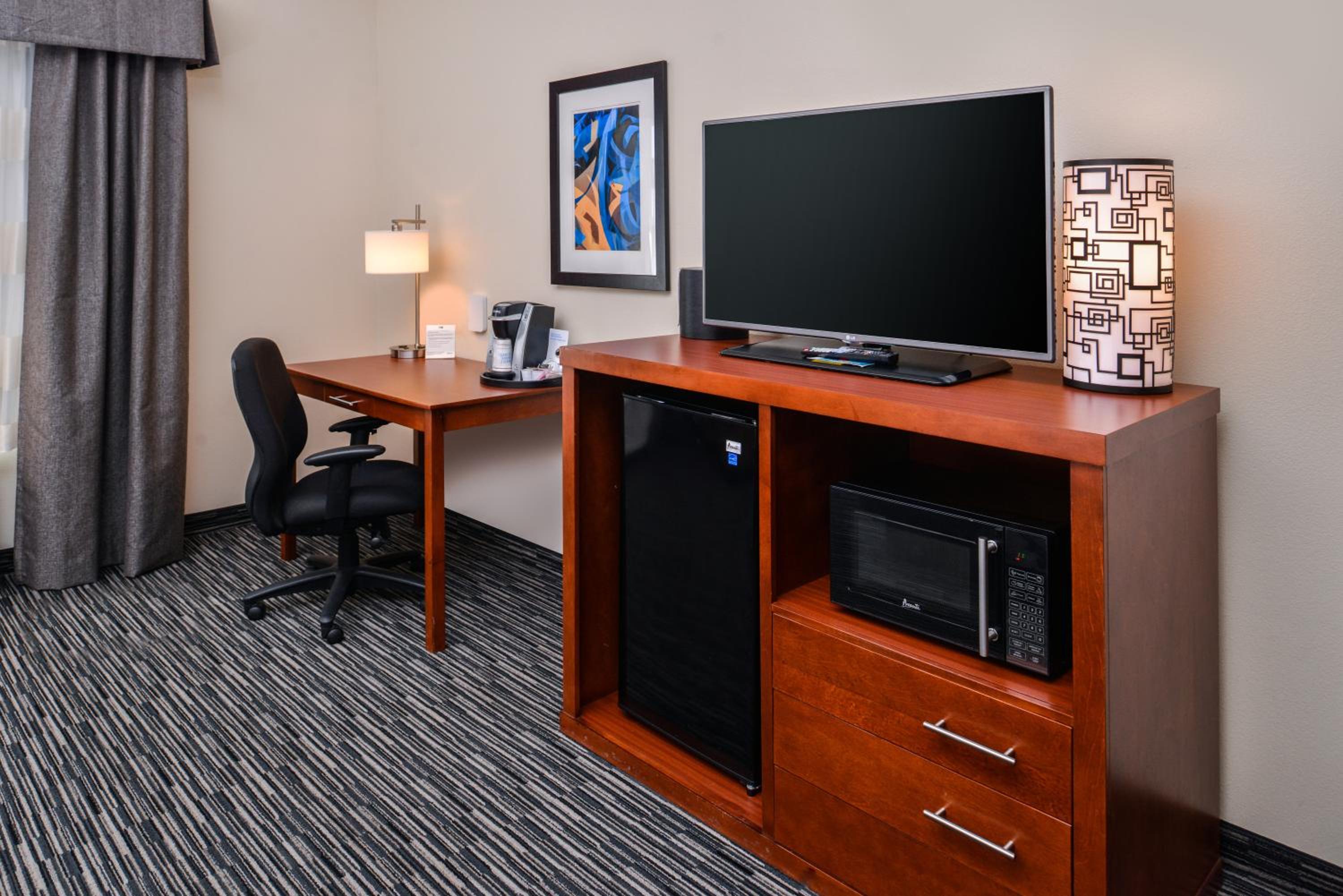 Standard King Room photo 1