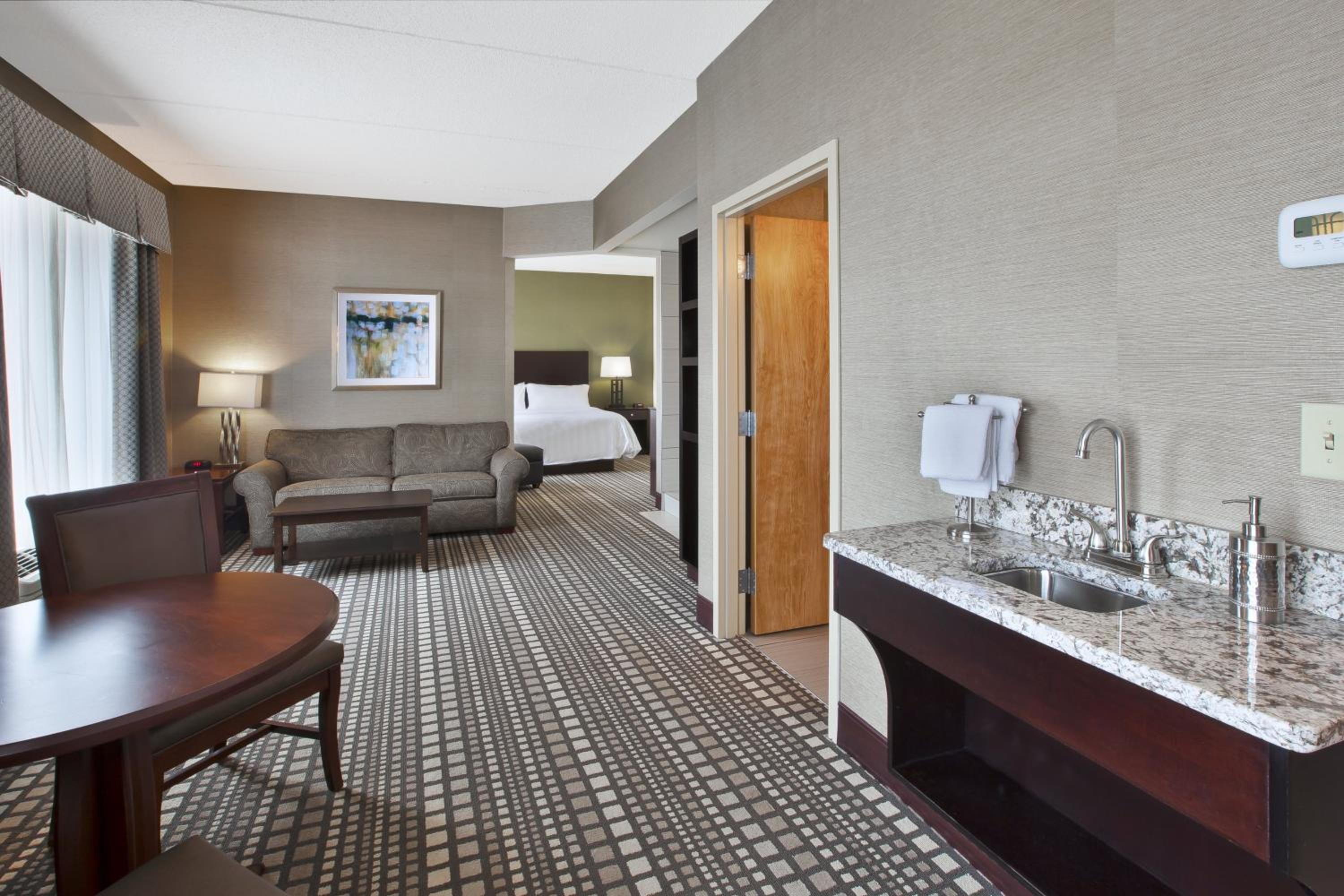 King Suite with Jetted Tub photo 2