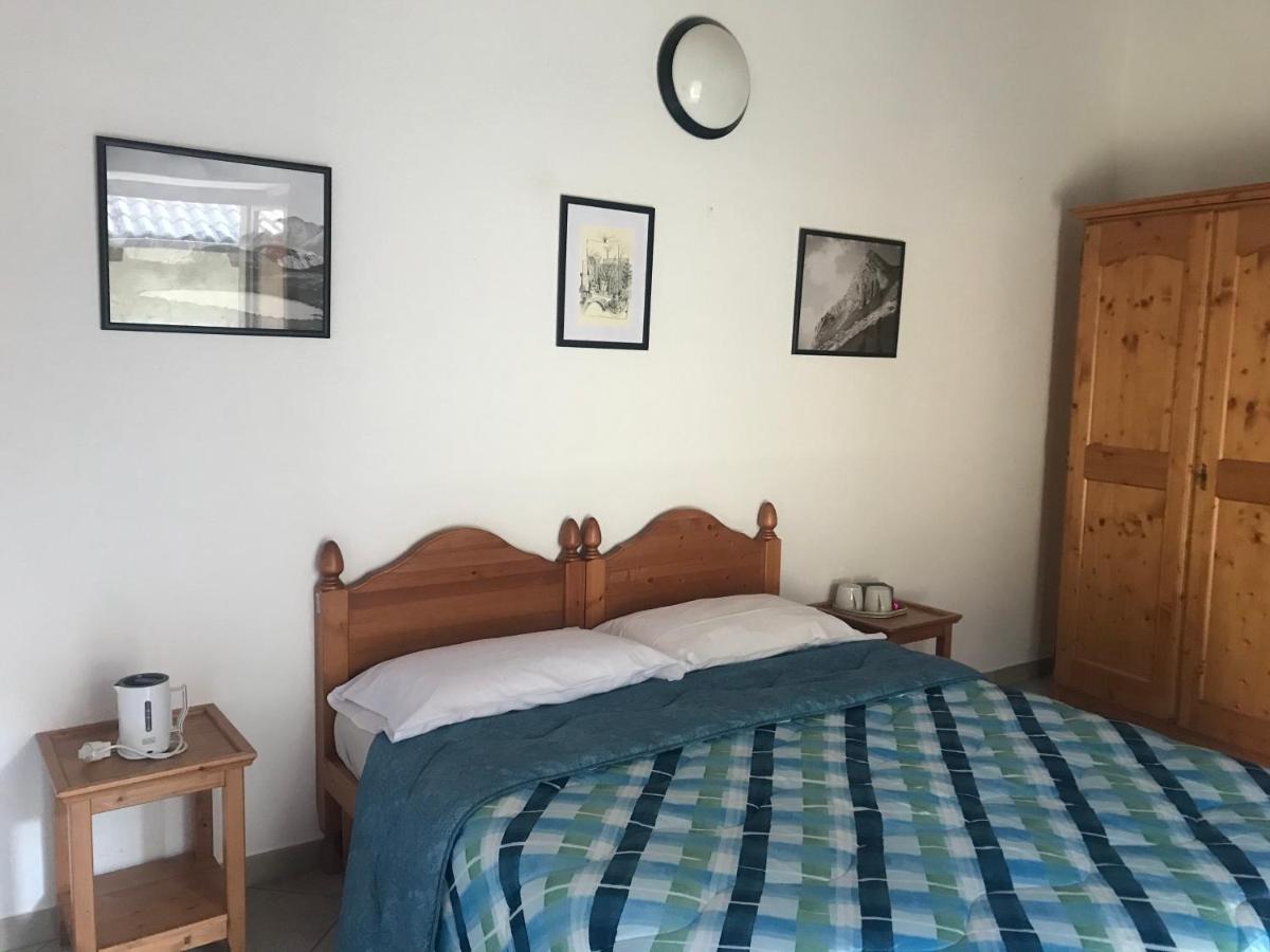 Queen Room - Disability Access photo 3