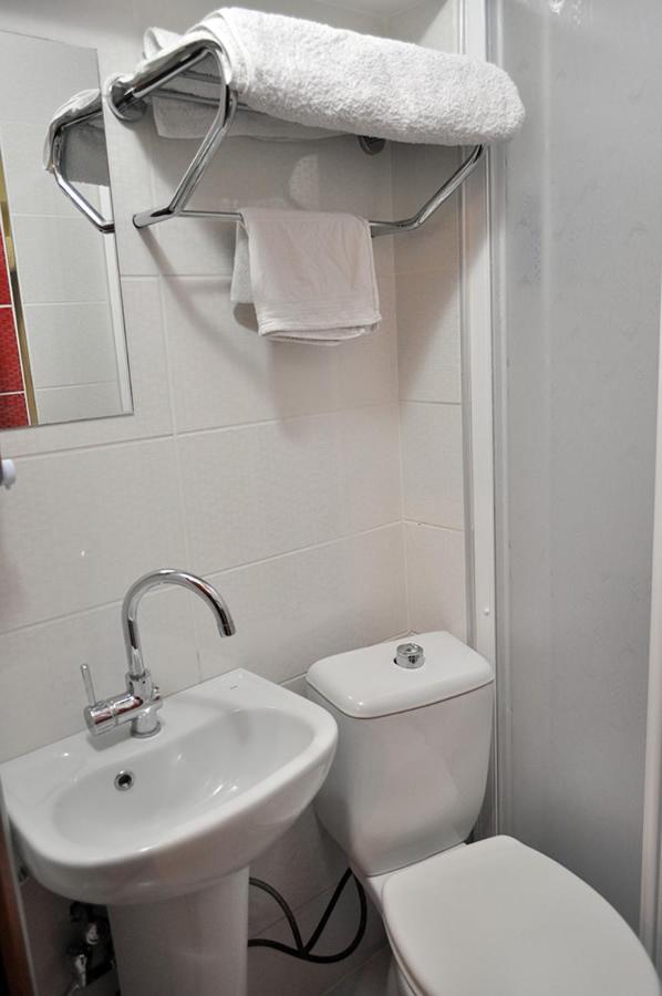 Single Room photo 3