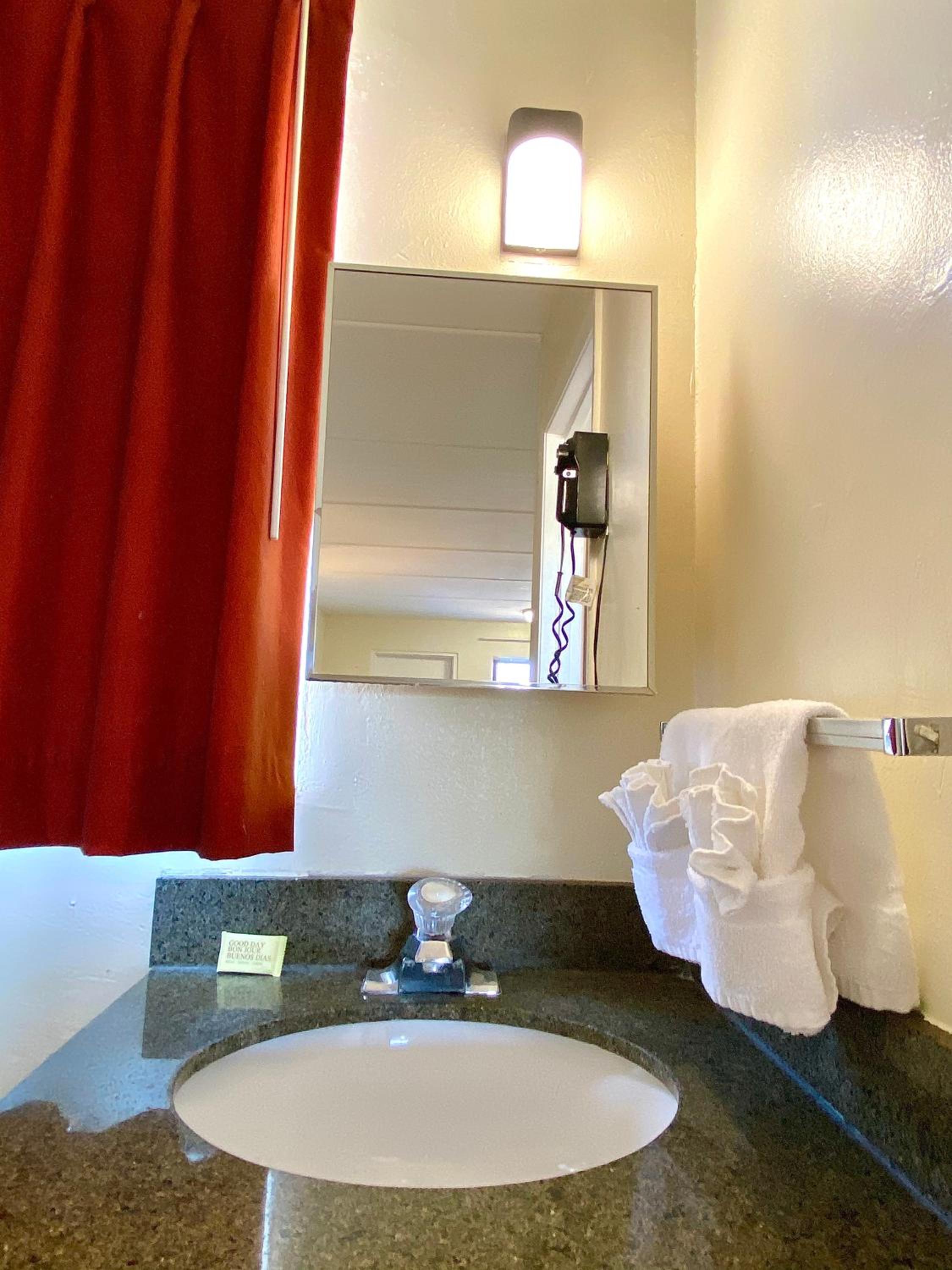 Deluxe Double Room - Photo 6