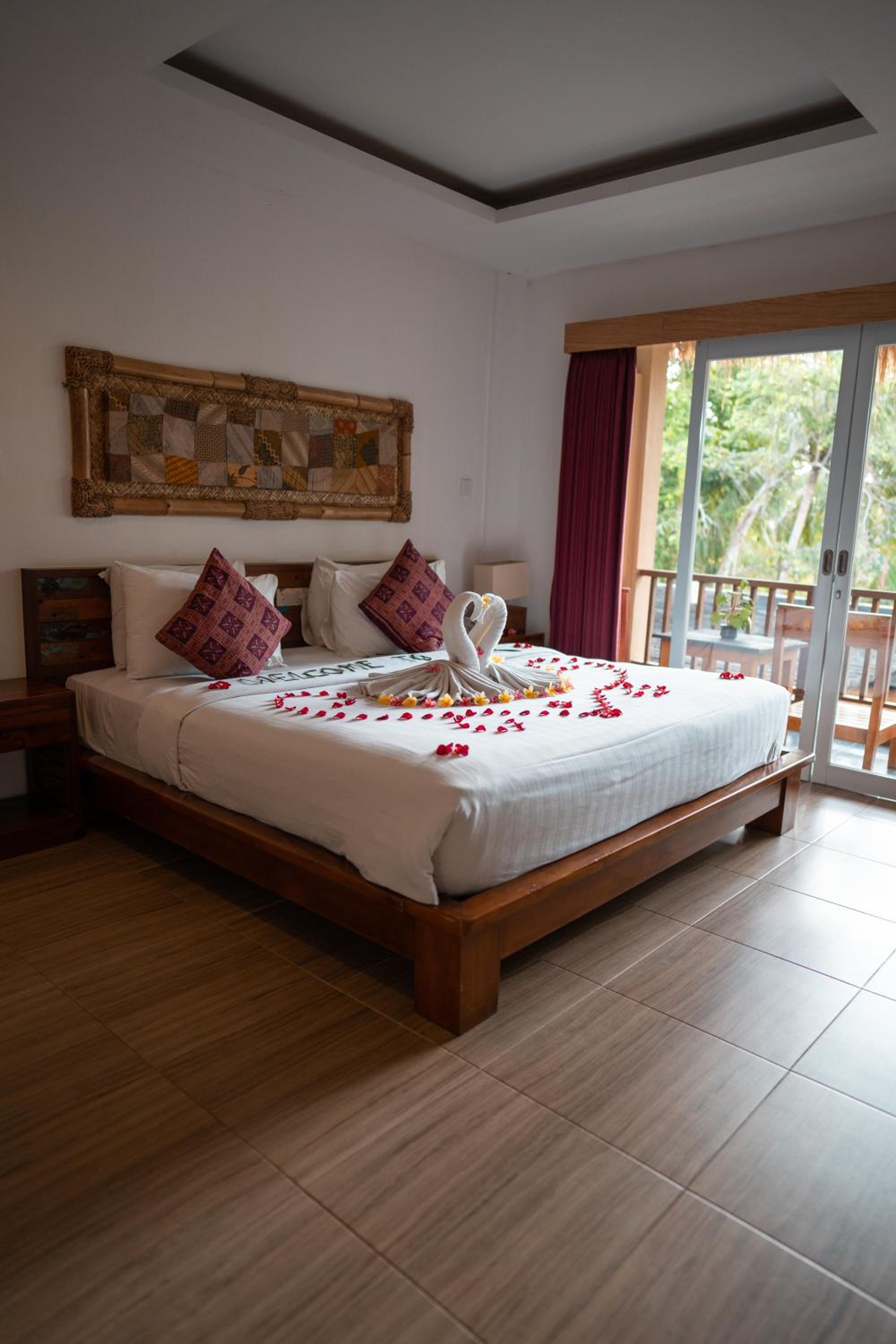 Standard Suite - Photo 18