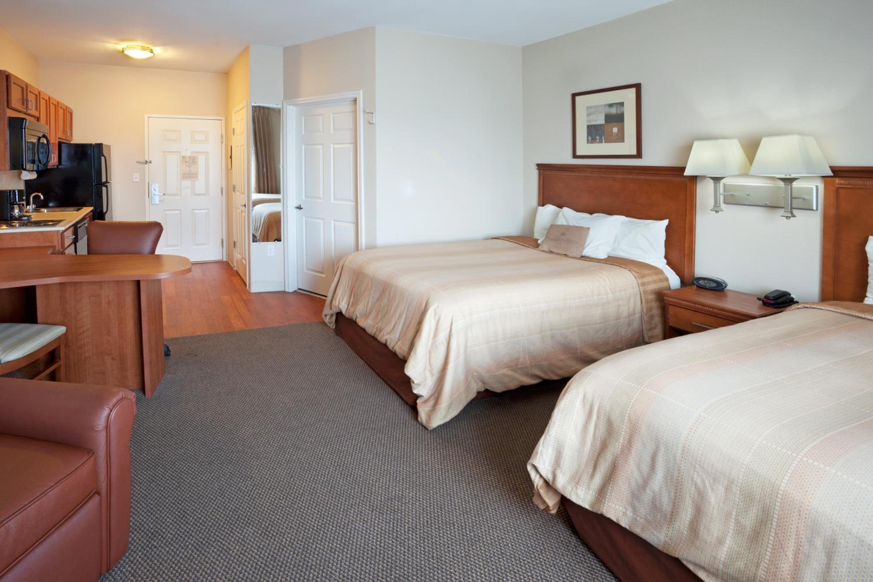 Studio Suite With Two Double Beds - Photo 1