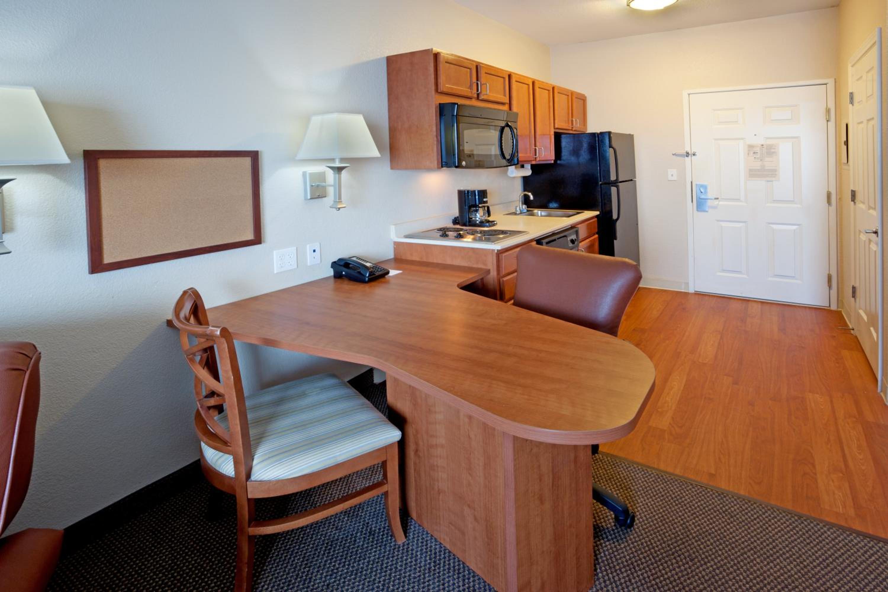 Studio Suite - Photo 1
