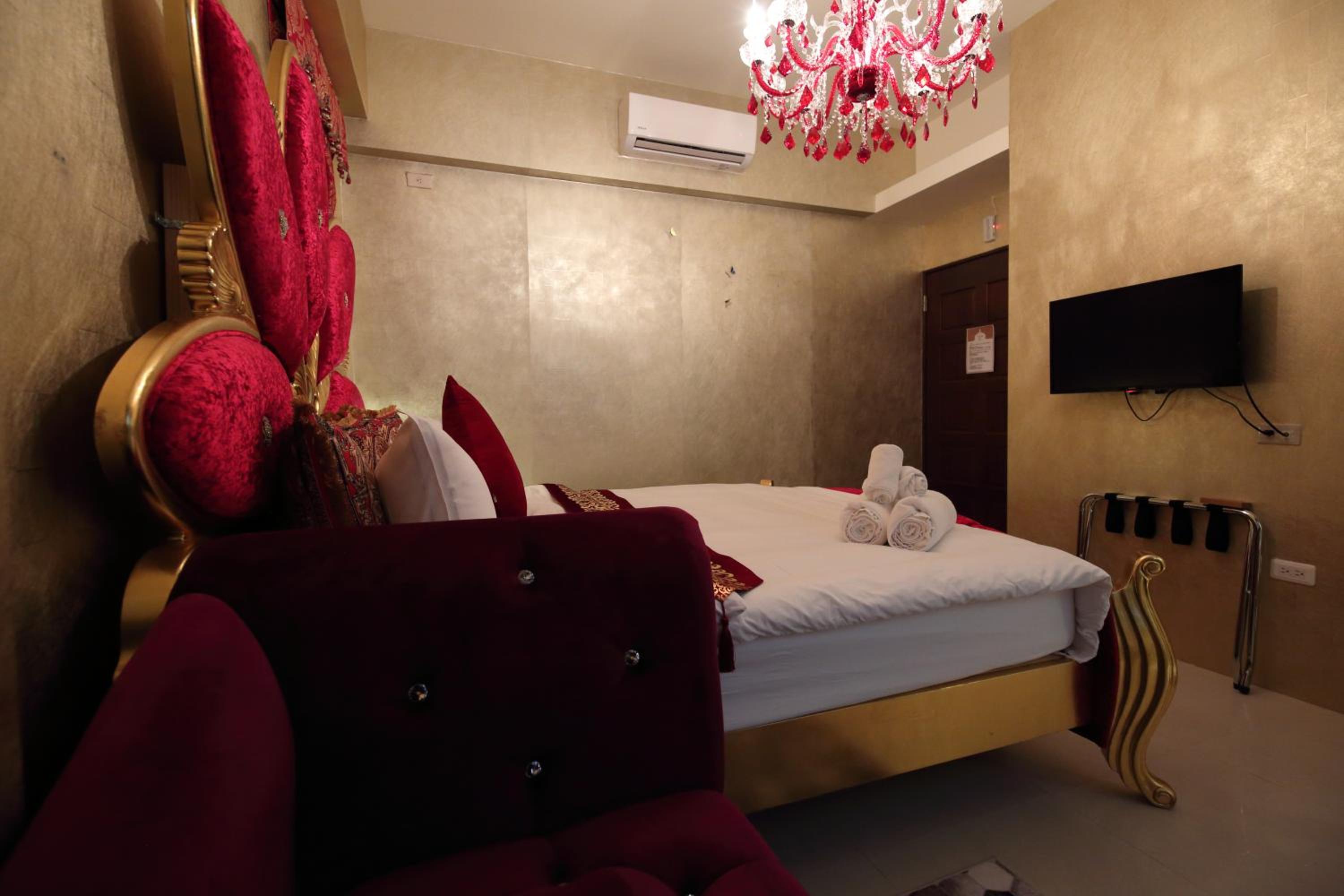 Standard Double Room - Photo 7