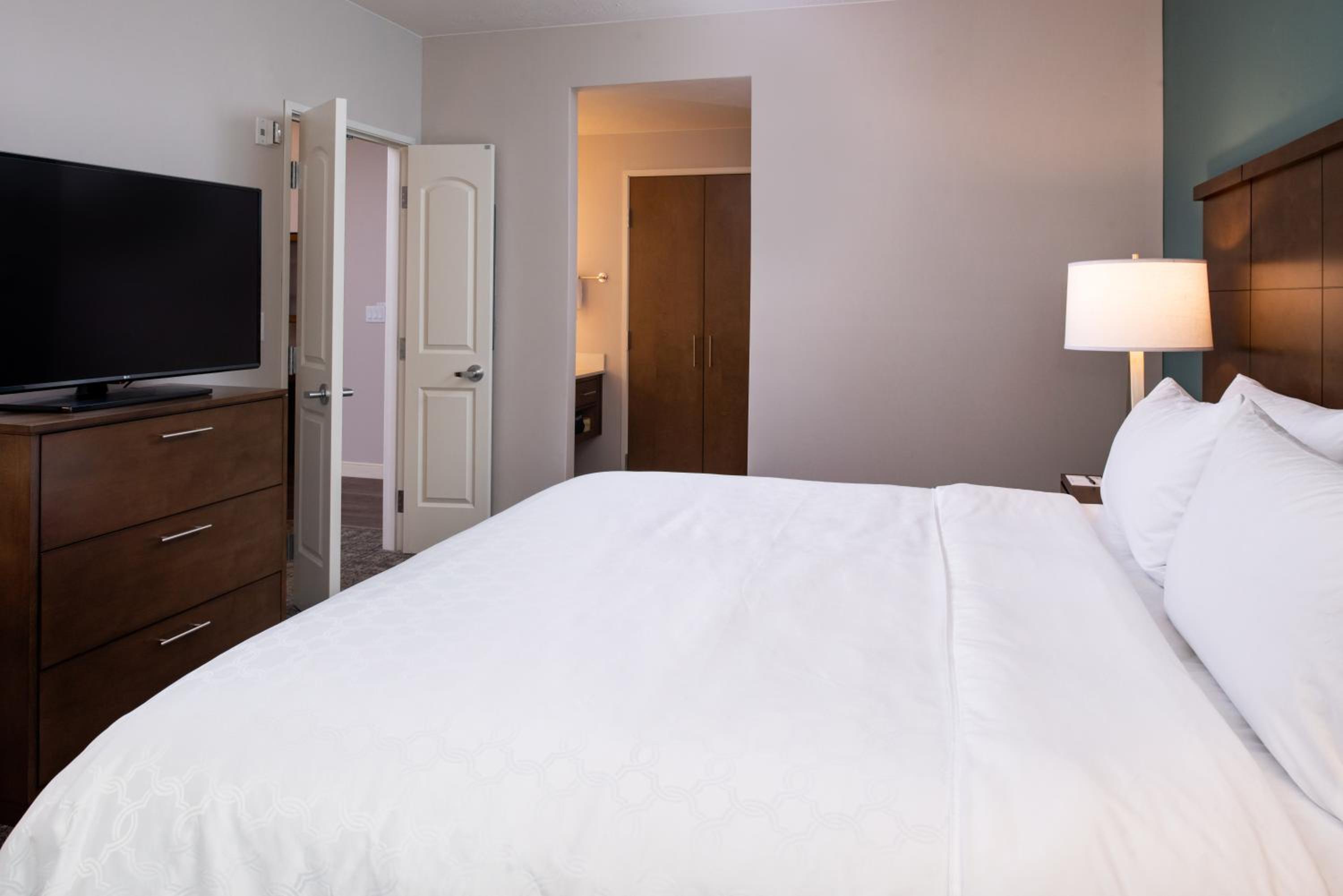 One-Bedroom King Suite - Photo 1