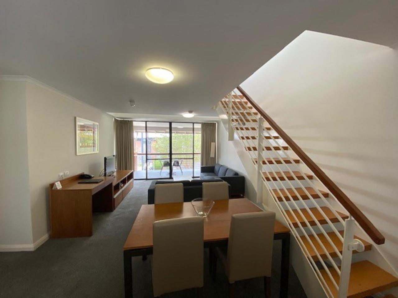 Two-Bedroom Loft Apartment - Photo 3