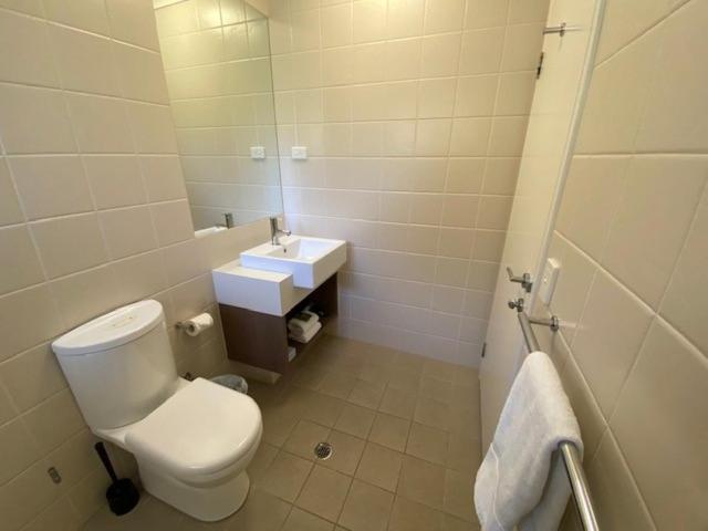 Three-Bedroom Townhouse - Photo 8