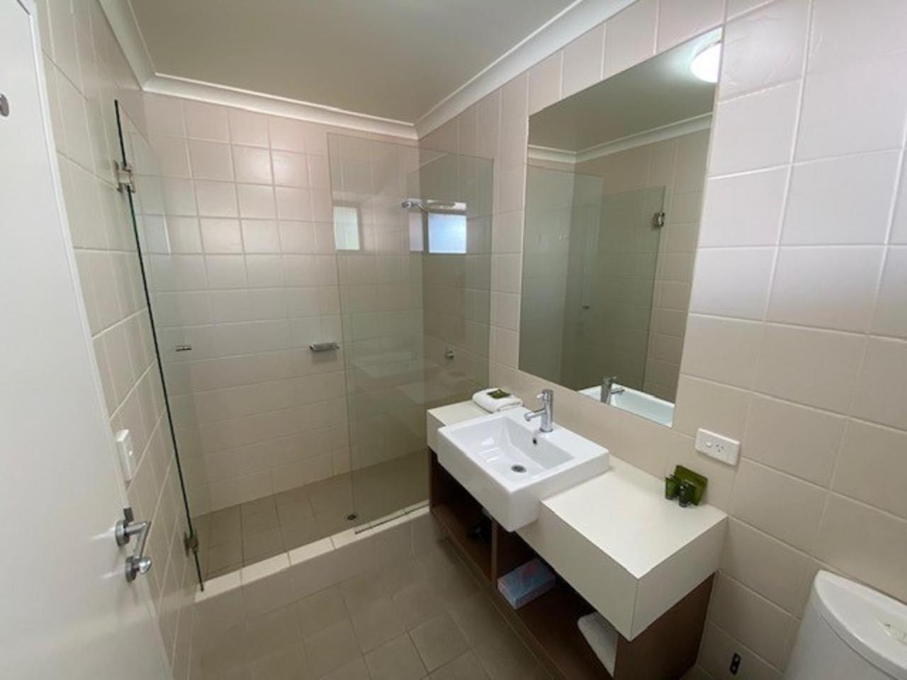Three-Bedroom Townhouse - Photo 11