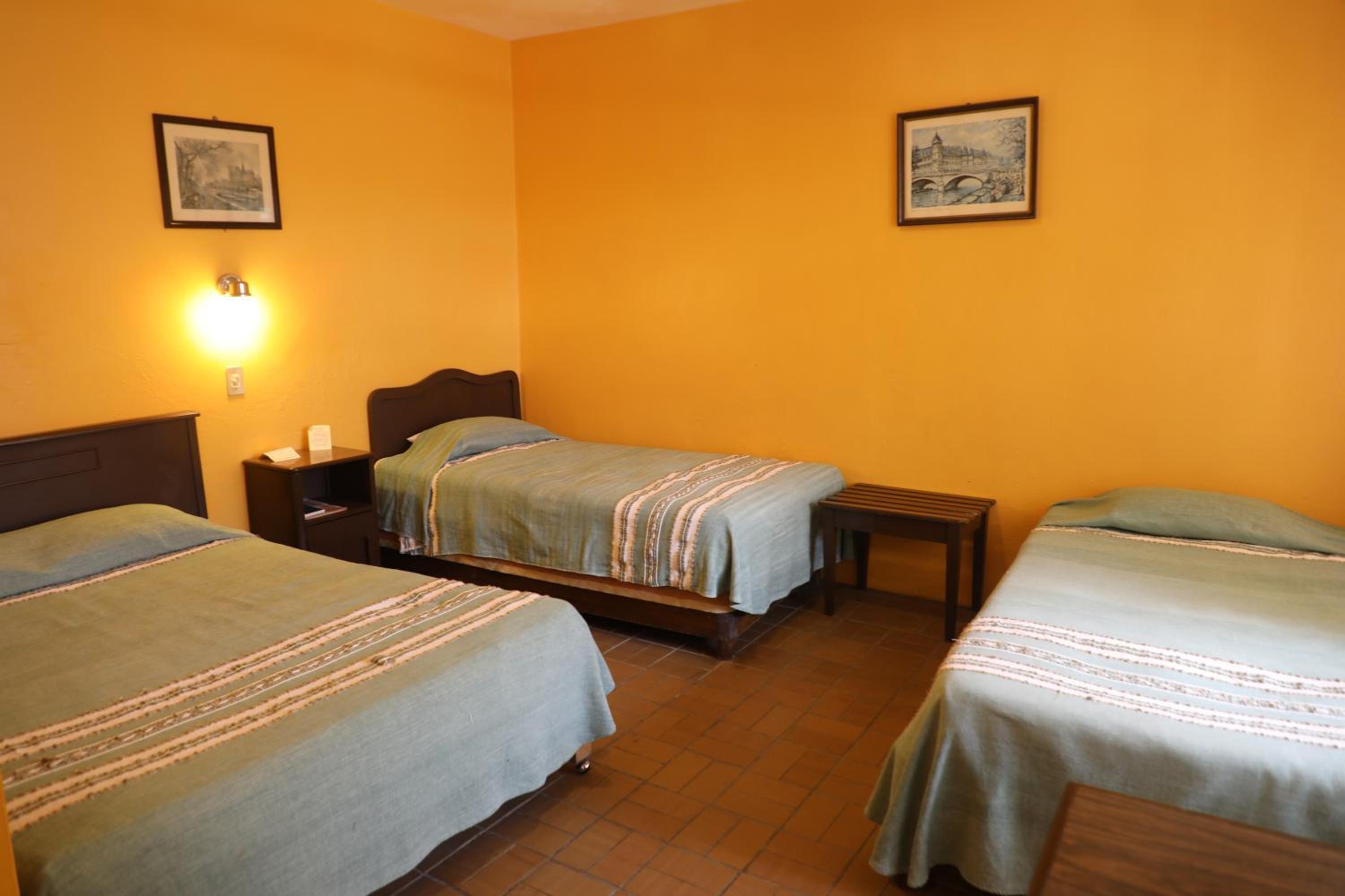 Triple Room photo 2