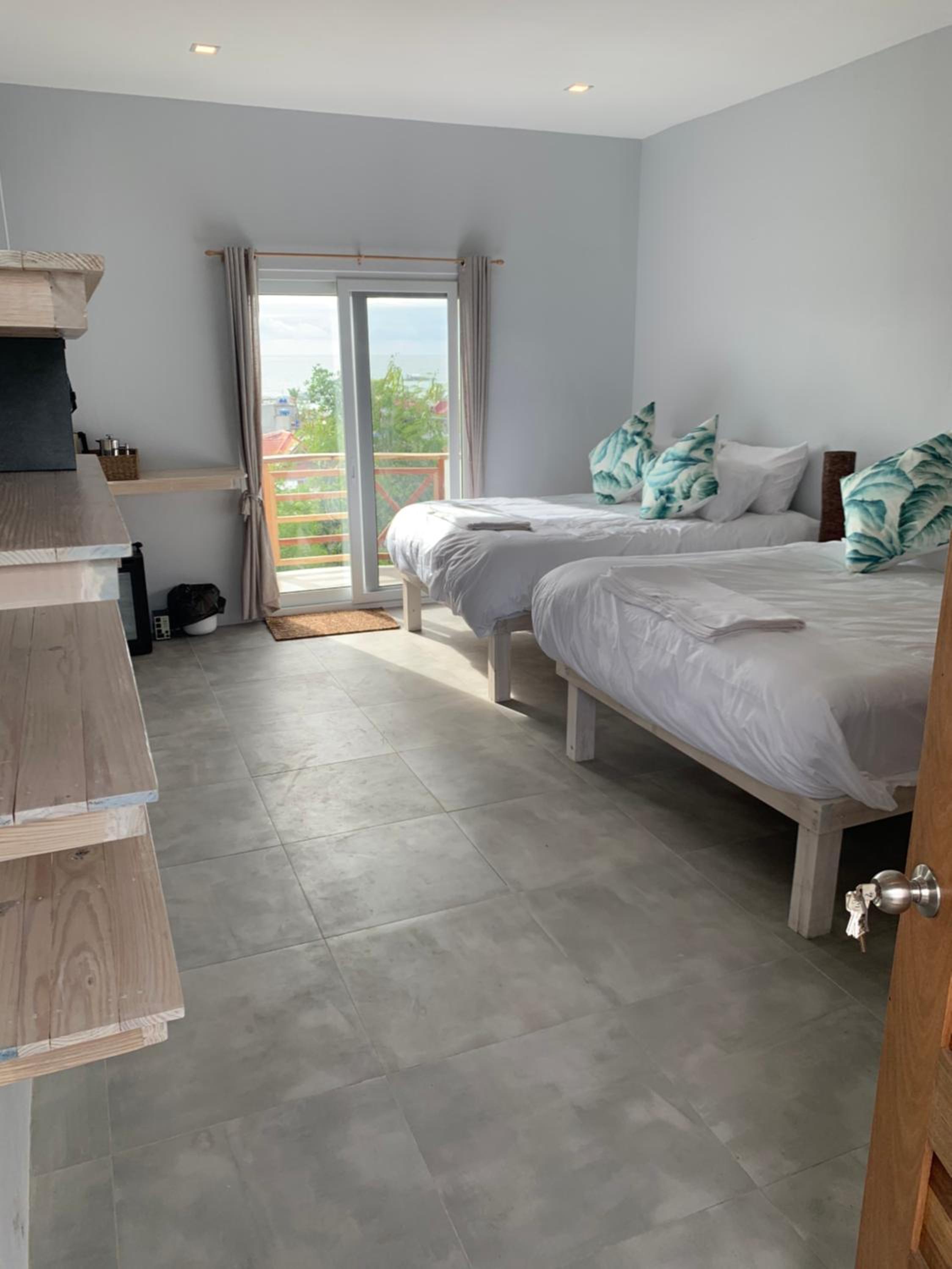 Deluxe Queen Room with Two Queen Beds photo 1