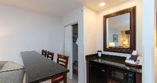 King Room with Sofa Bed and Shower - Non-Smoking - Photo 7