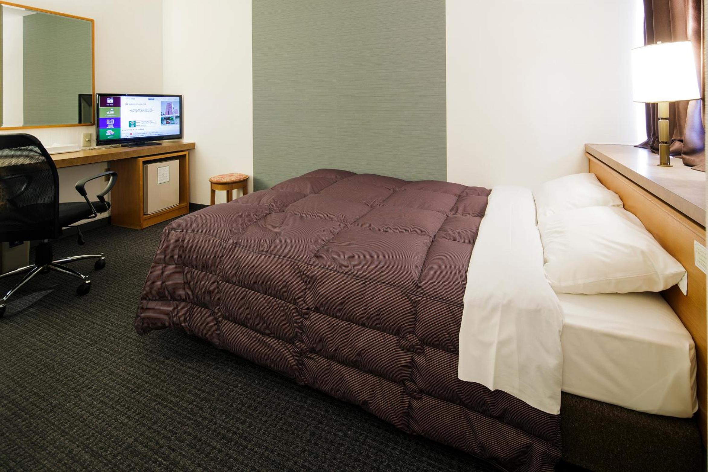 Double Room with Small Double Bed - Non-Smoking - Photo 5