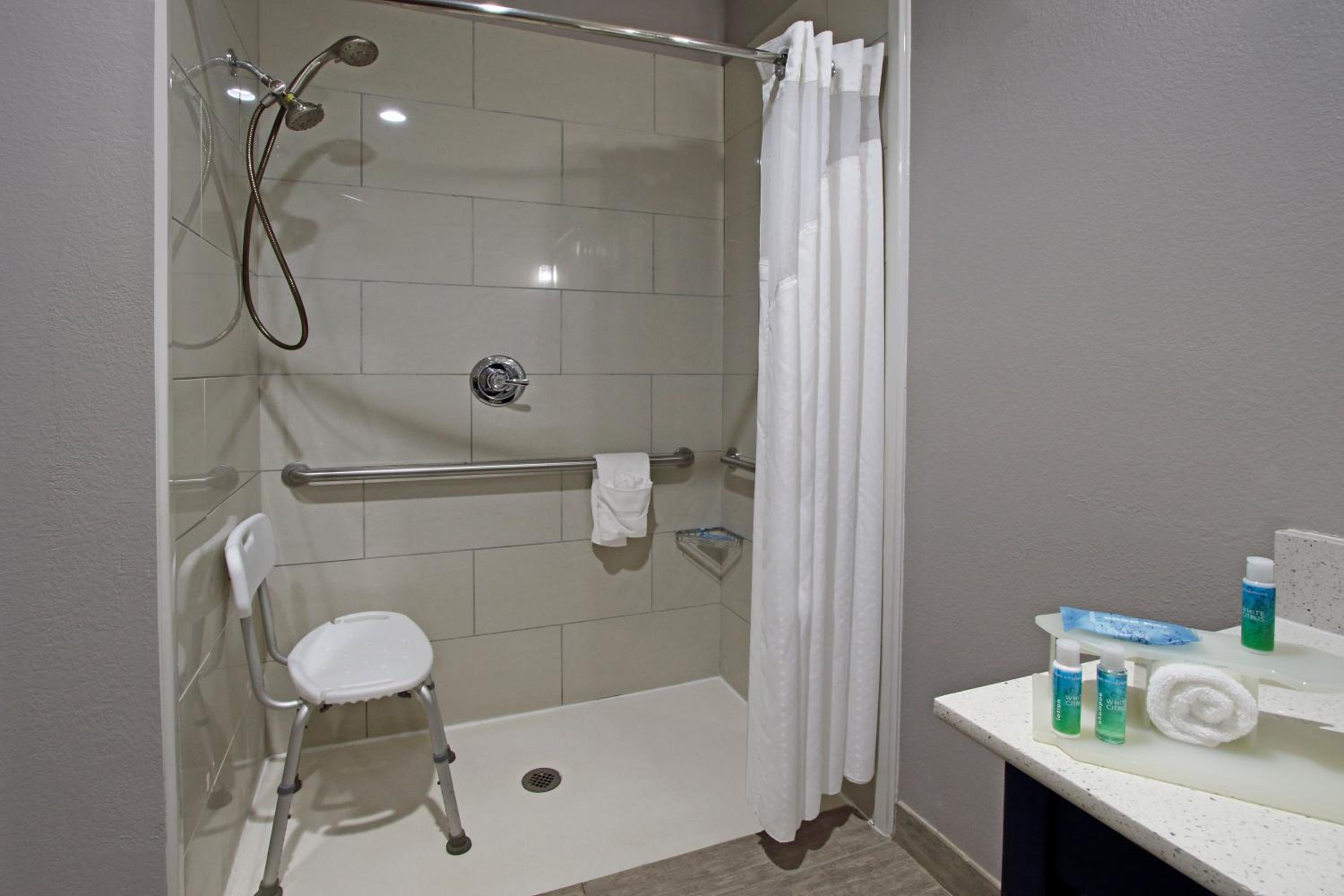 Specialty Room photo 3