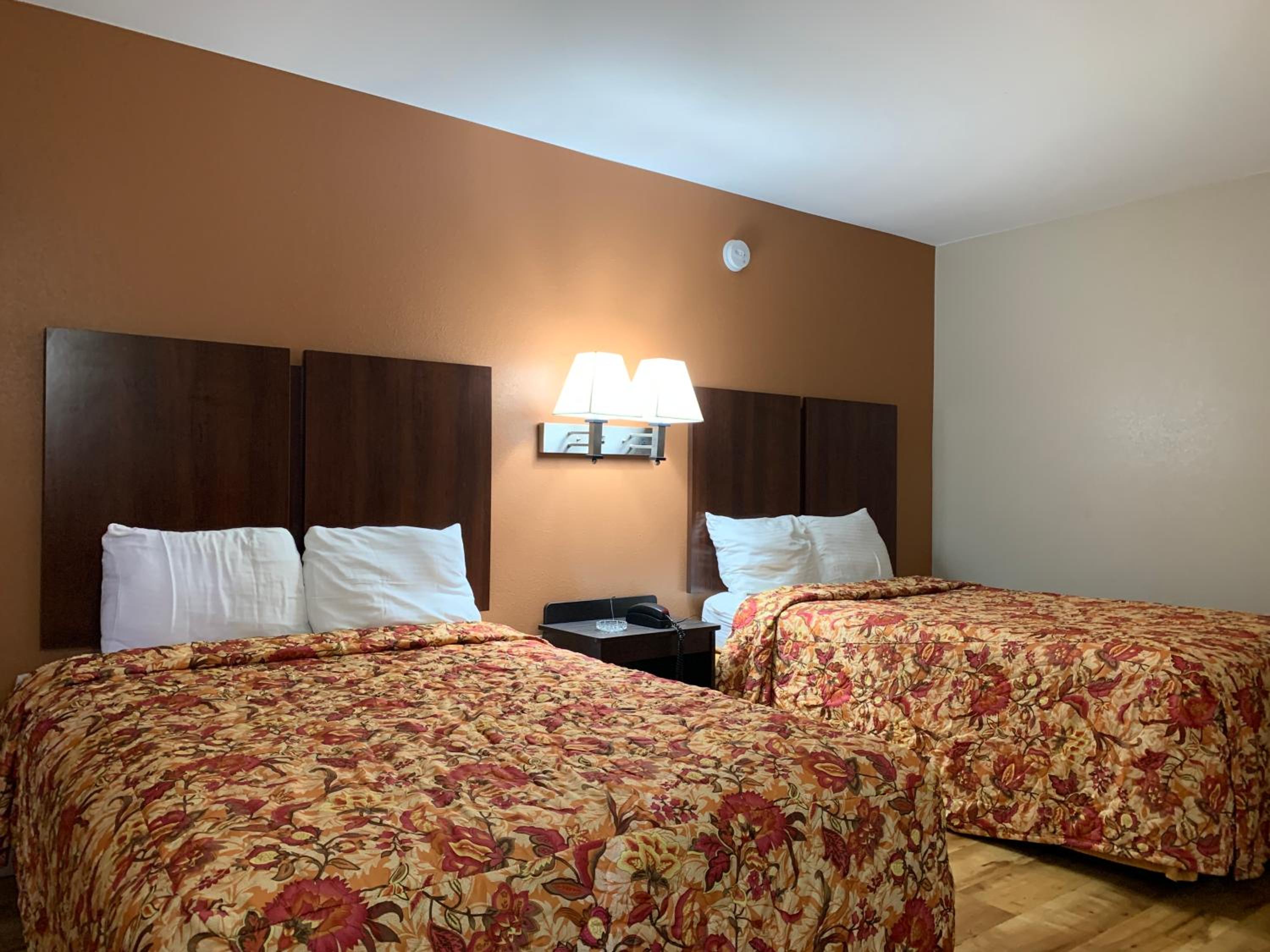 Double Room with Two Double Beds - Smoking