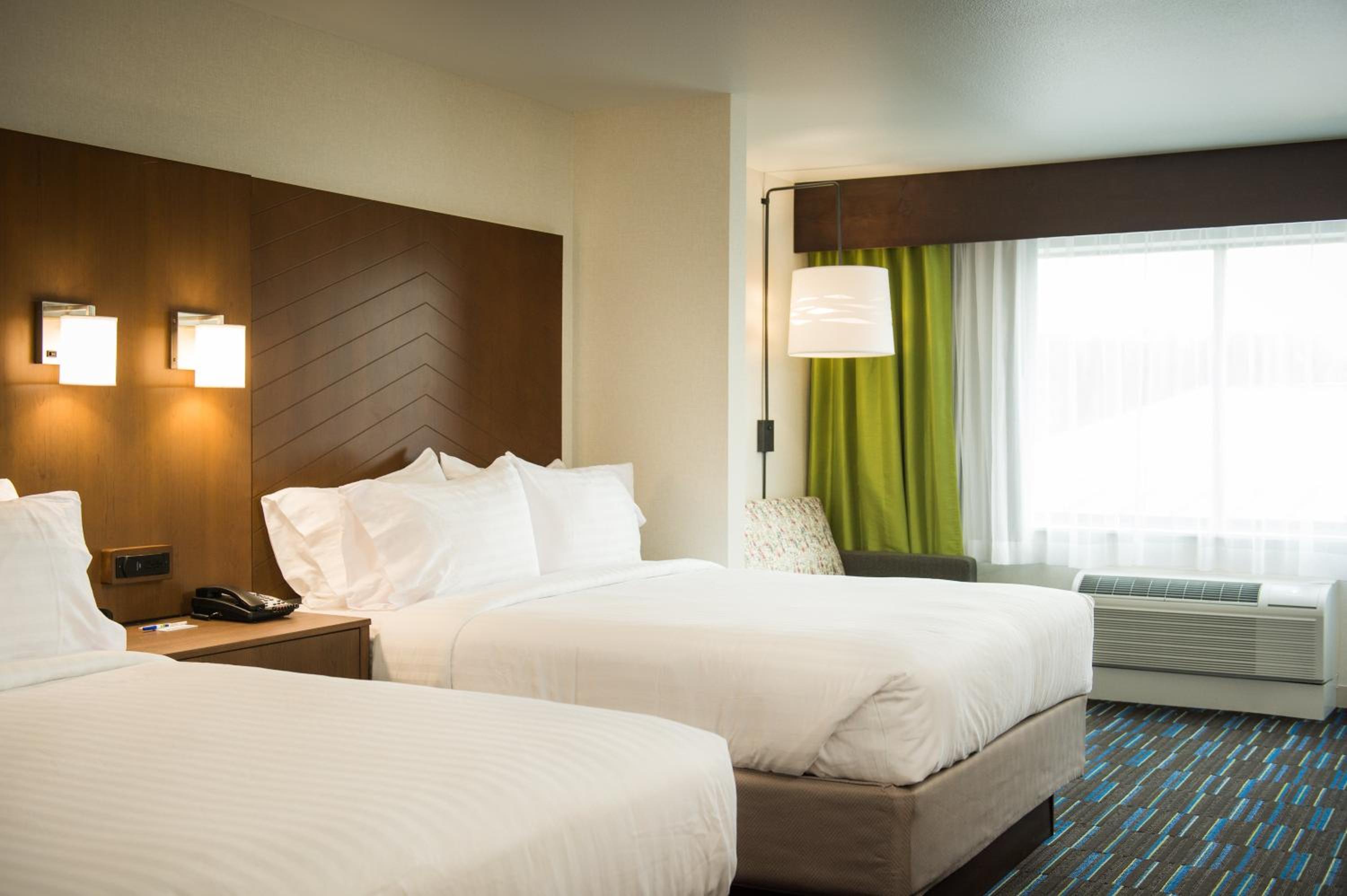 King Suite with Sofa Bed photo 1