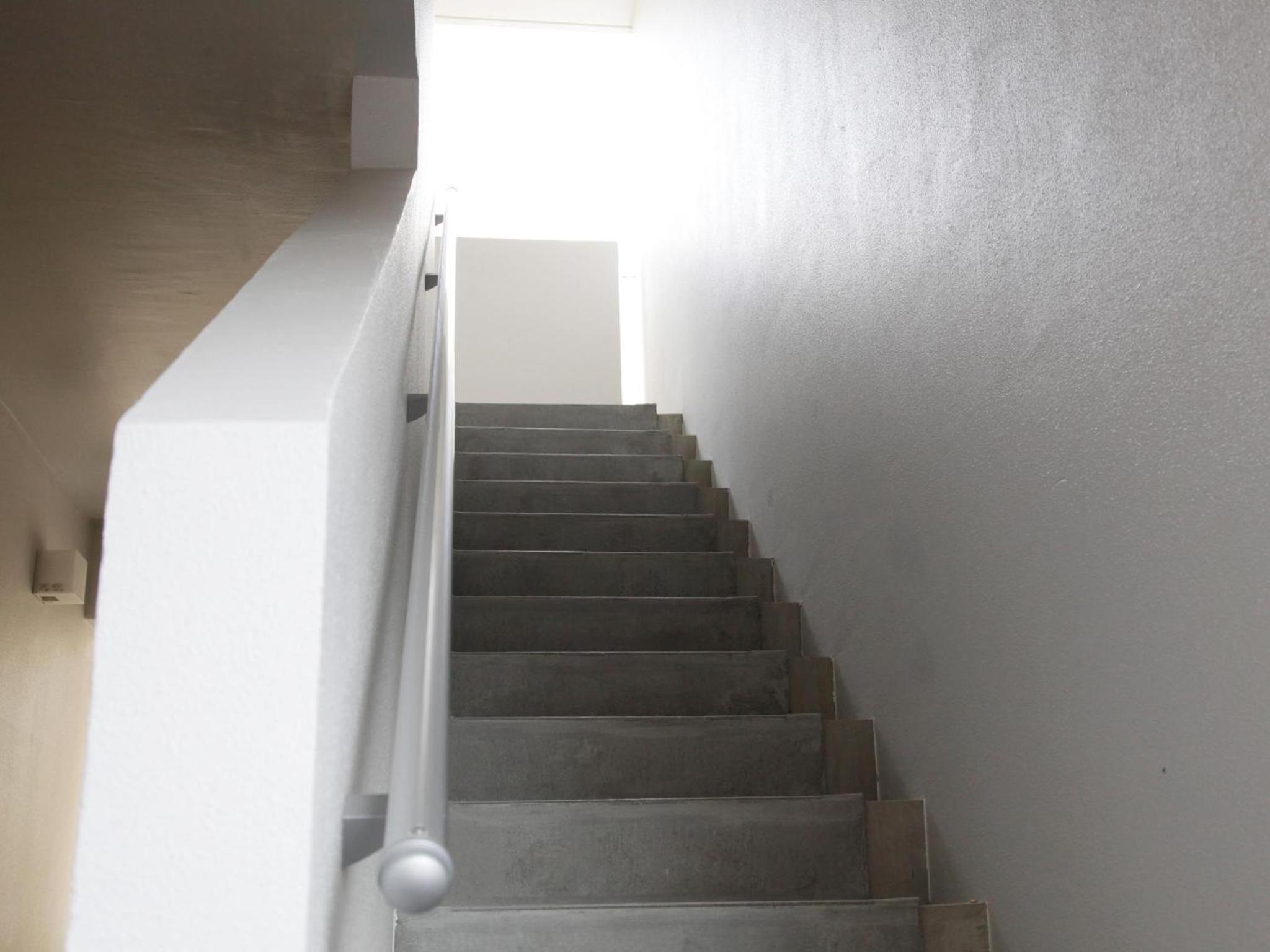Standard Twin Room - Photo 3