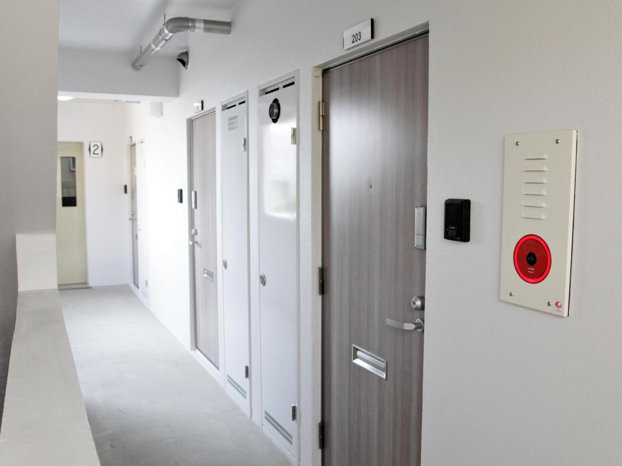 Standard Twin Room - Photo 13