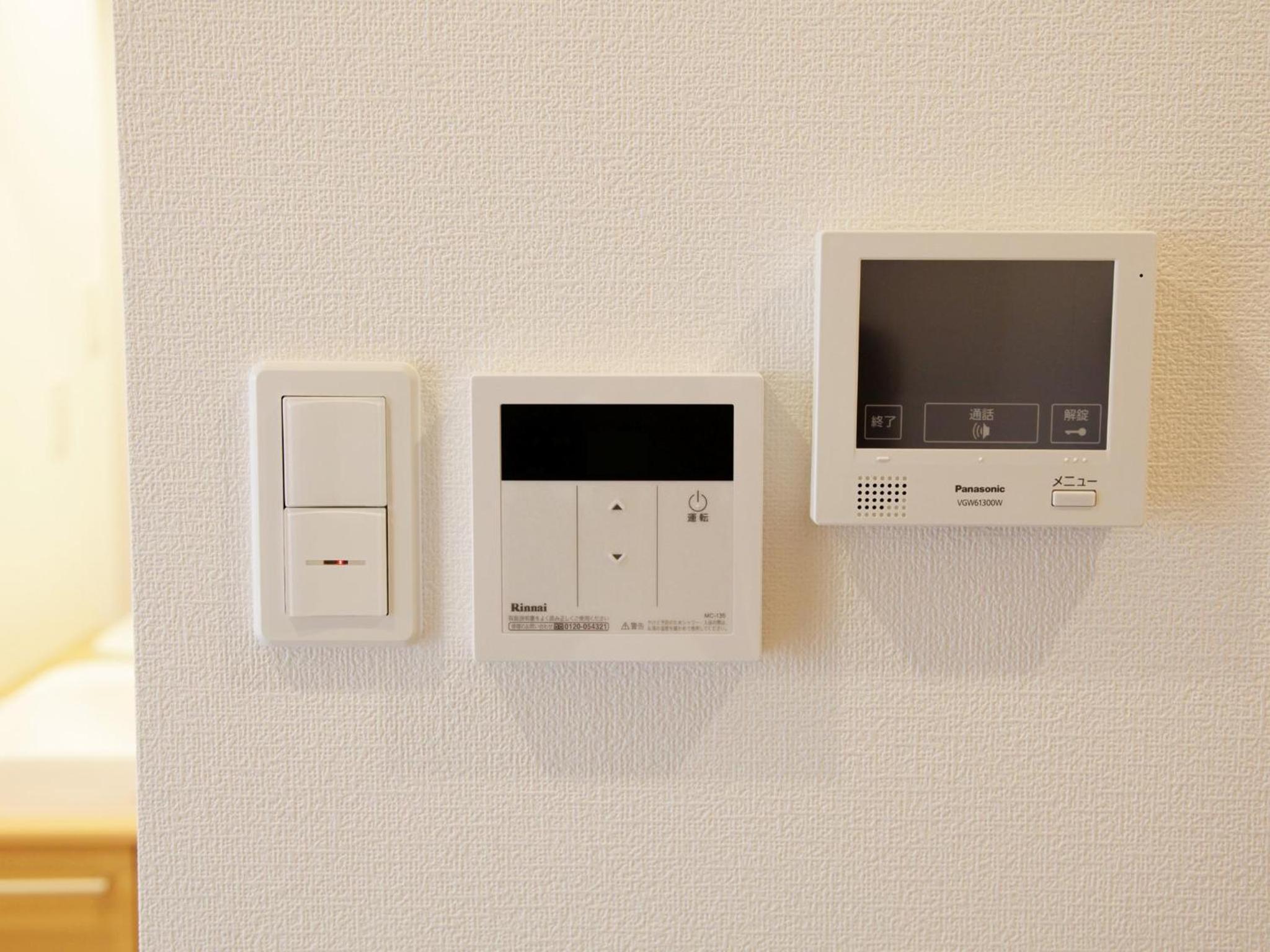 Standard Twin Room - Photo 9