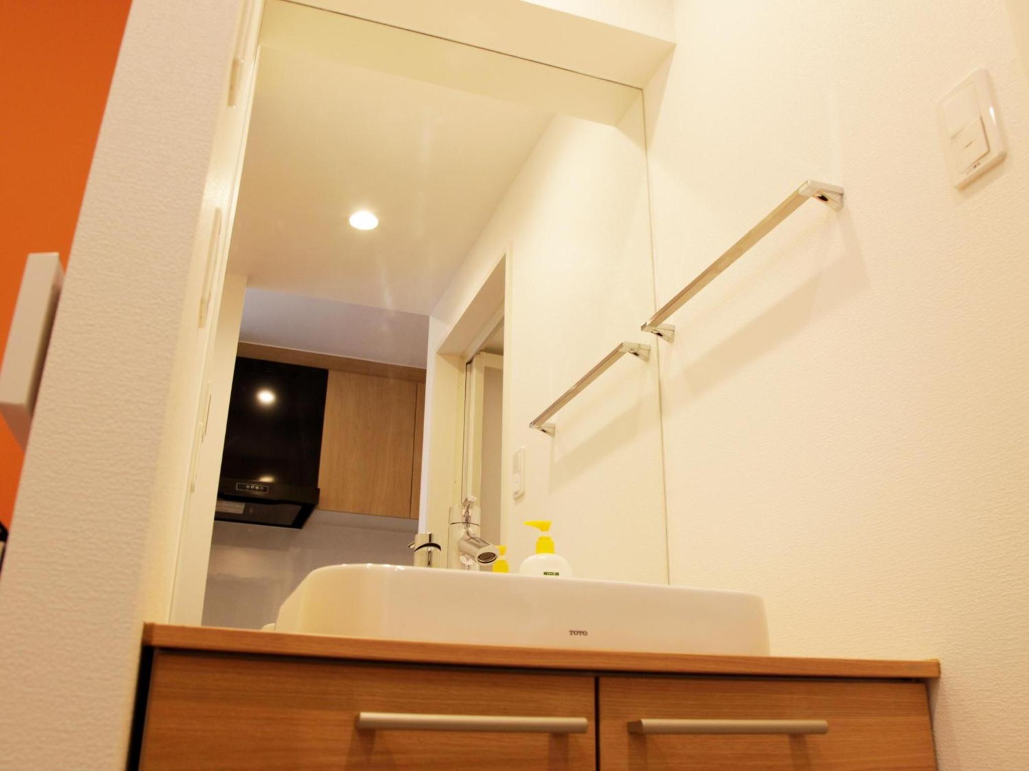 Standard Twin Room - Photo 21