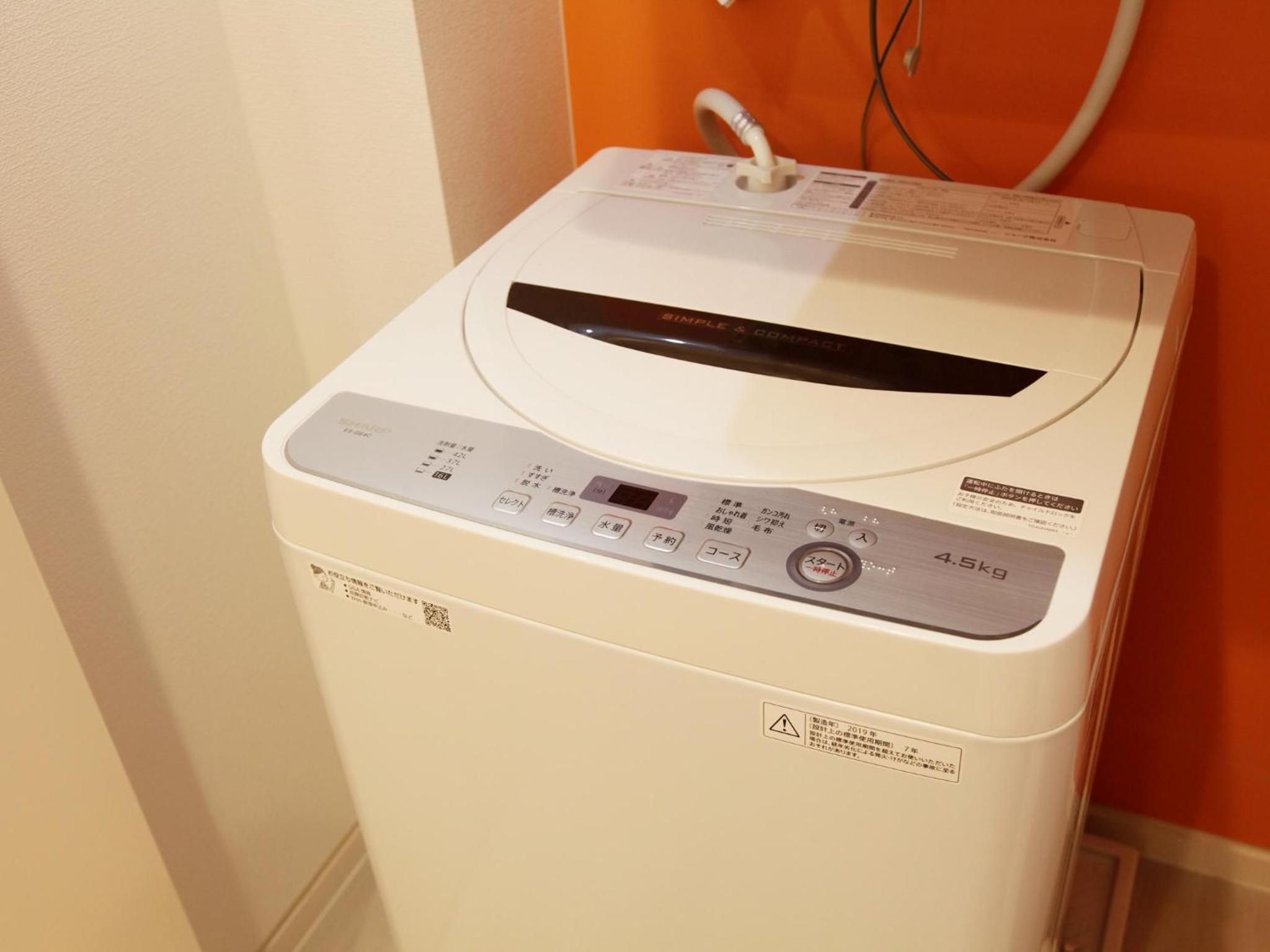 Standard Twin Room - Photo 10