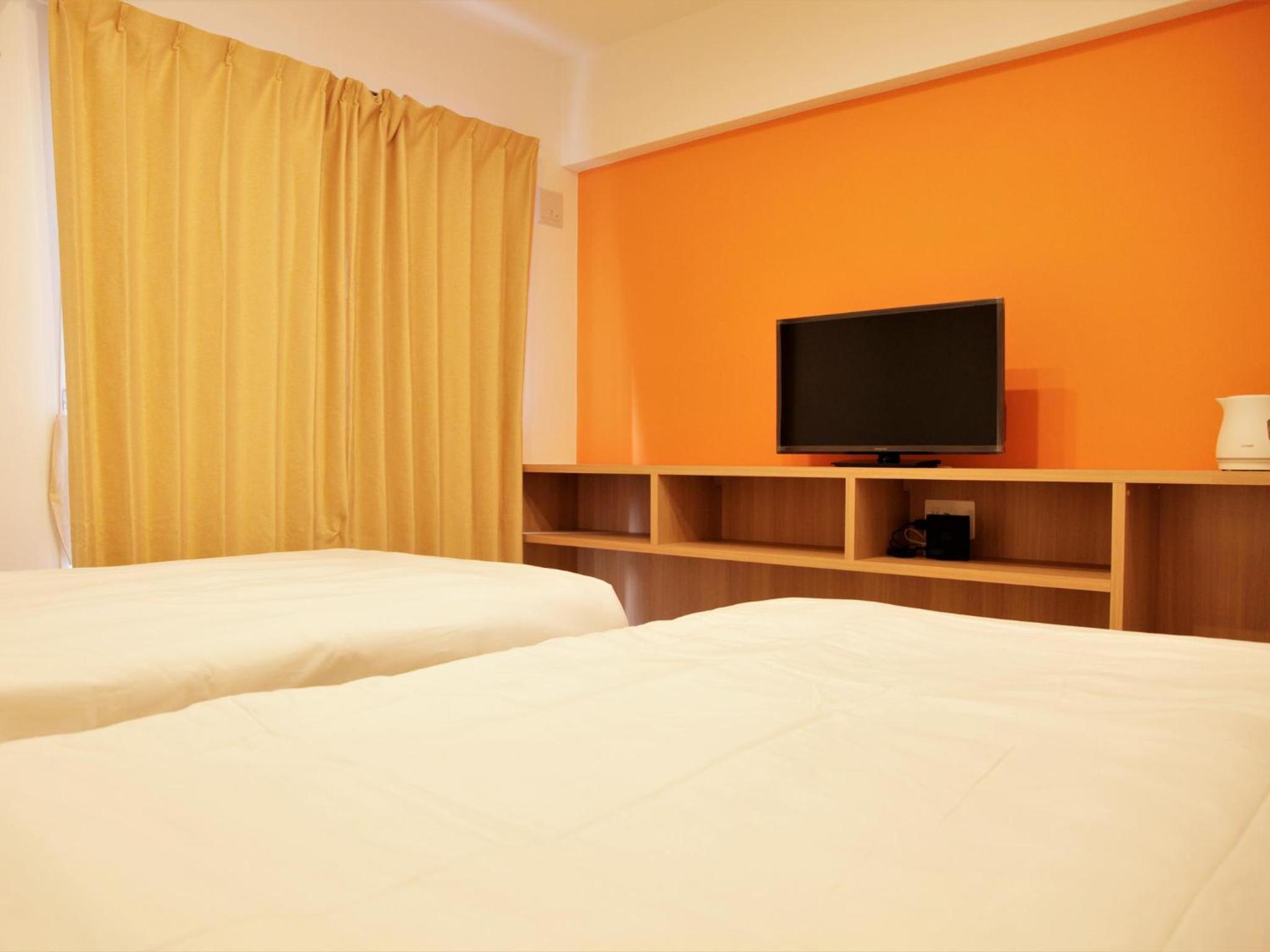 Standard Twin Room - Photo 15