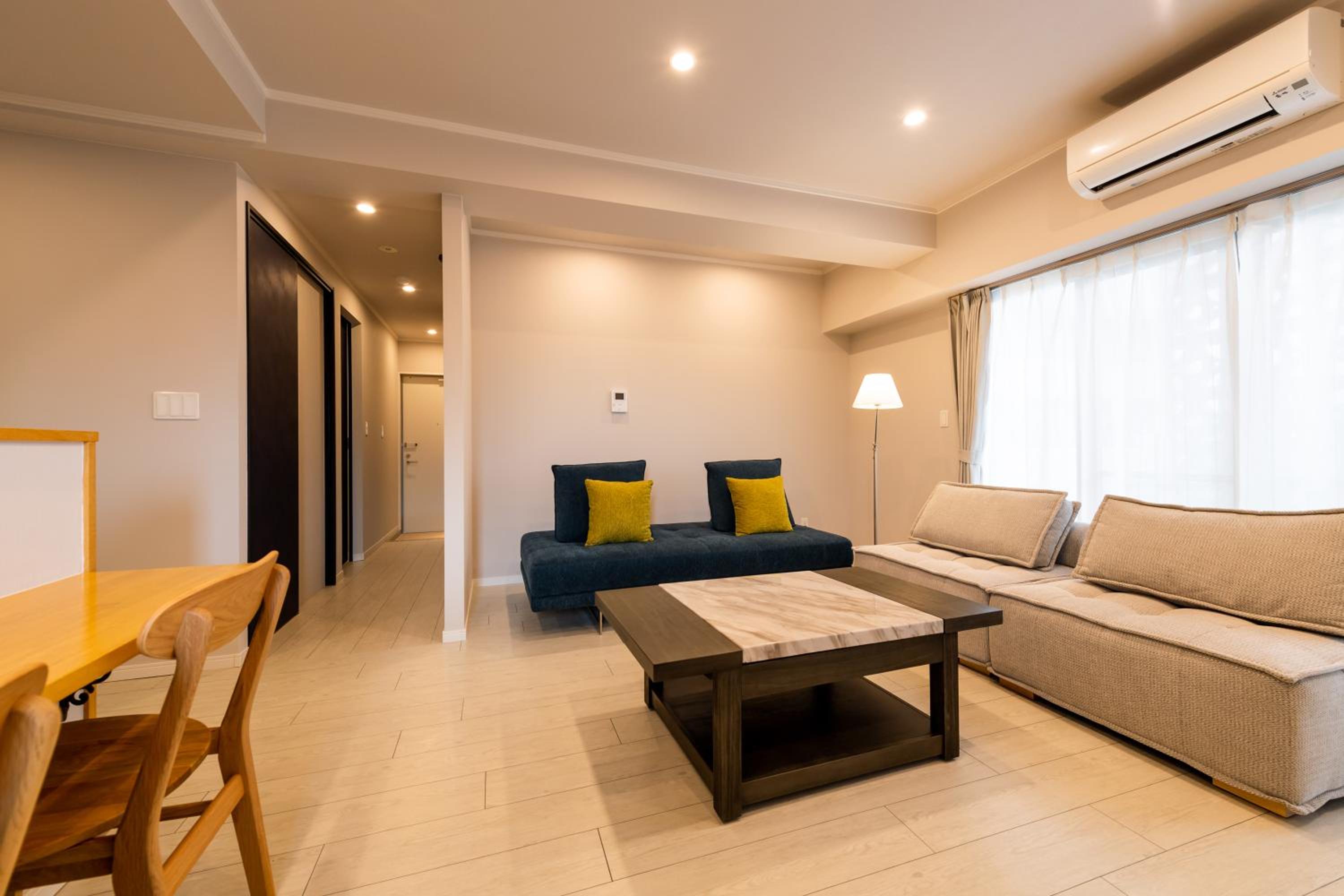 One-Bedroom Apartment