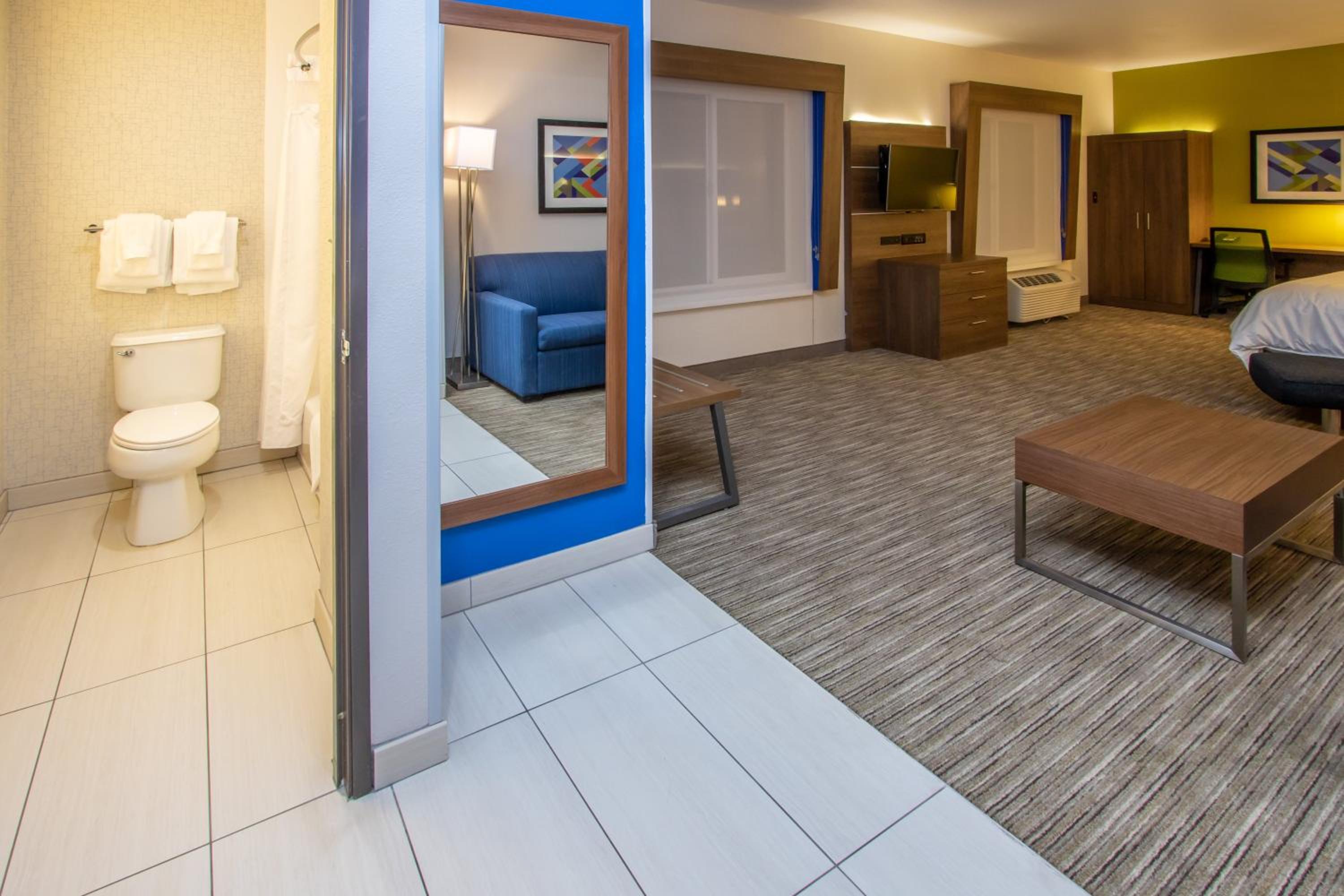 King Suite - Photo 10