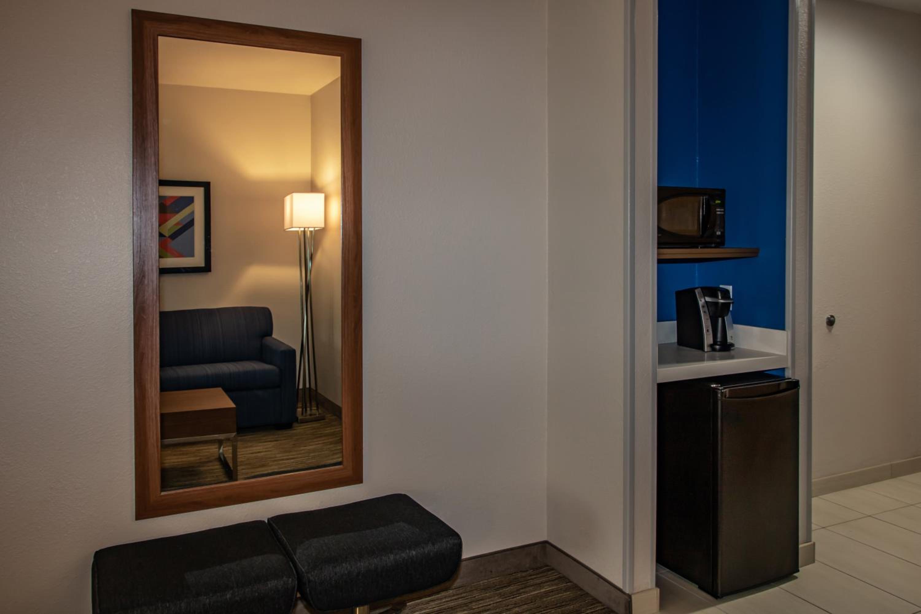 King Suite - Photo 6