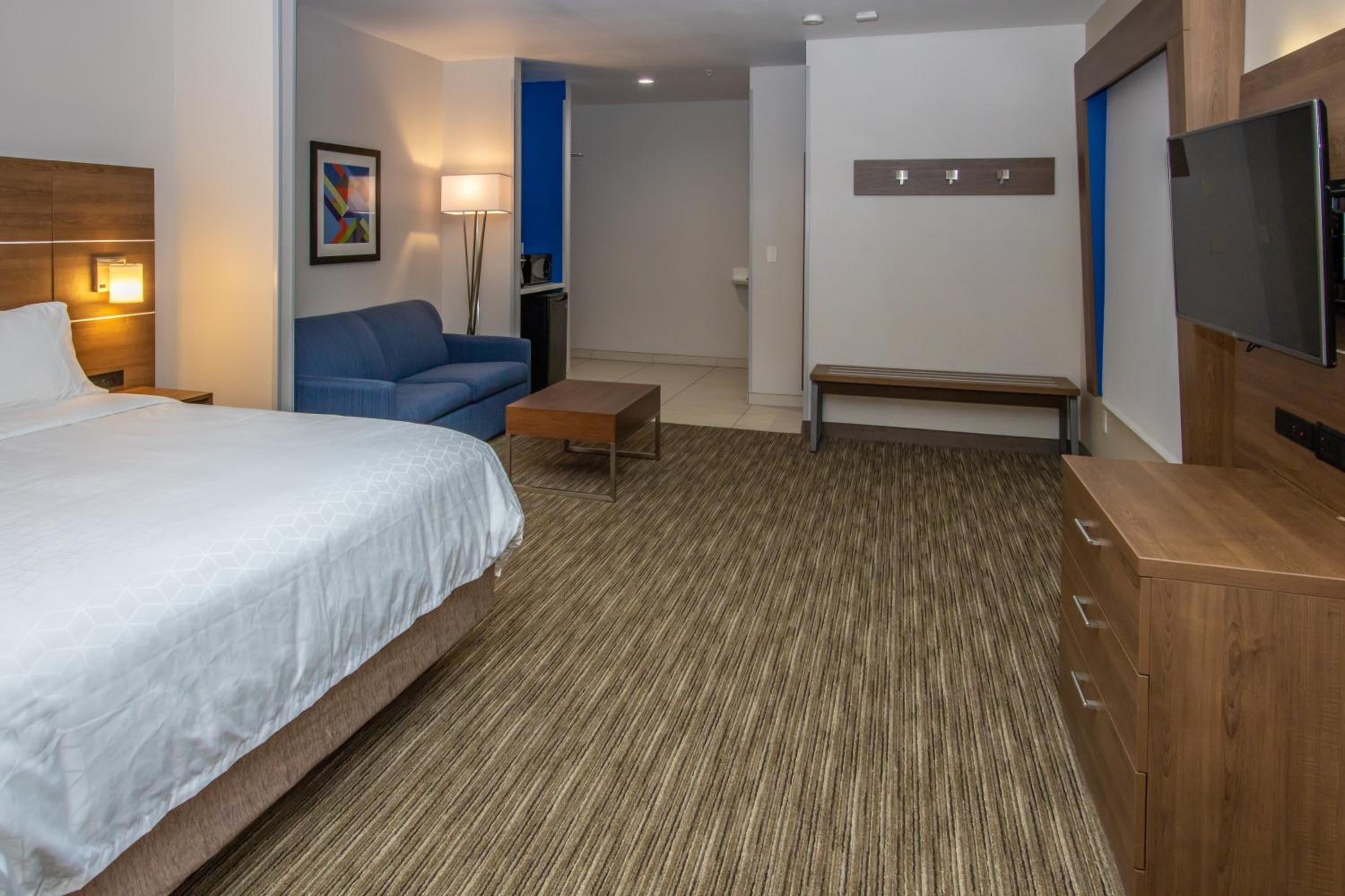 King Suite - Photo 23