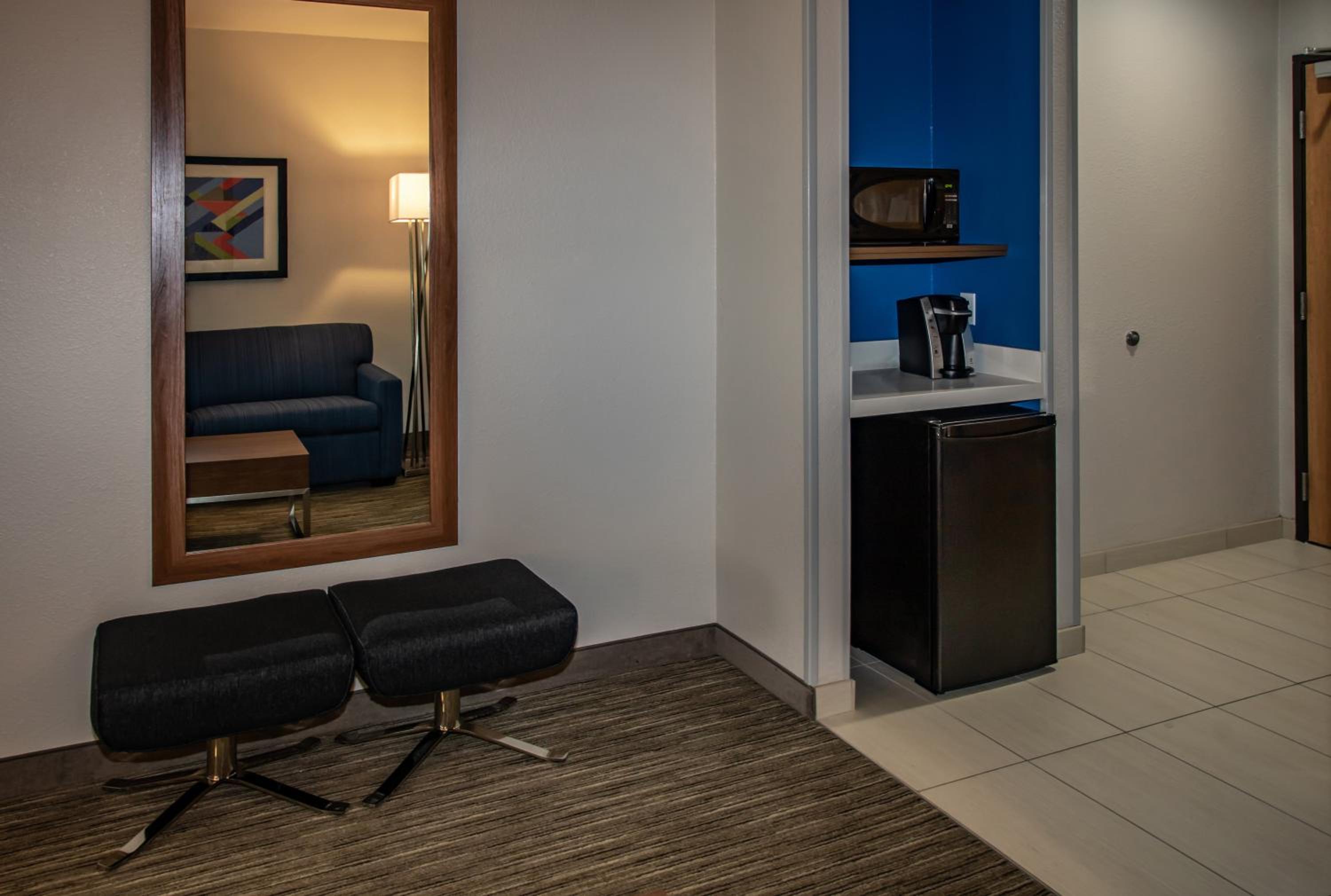 King Suite - Photo 11