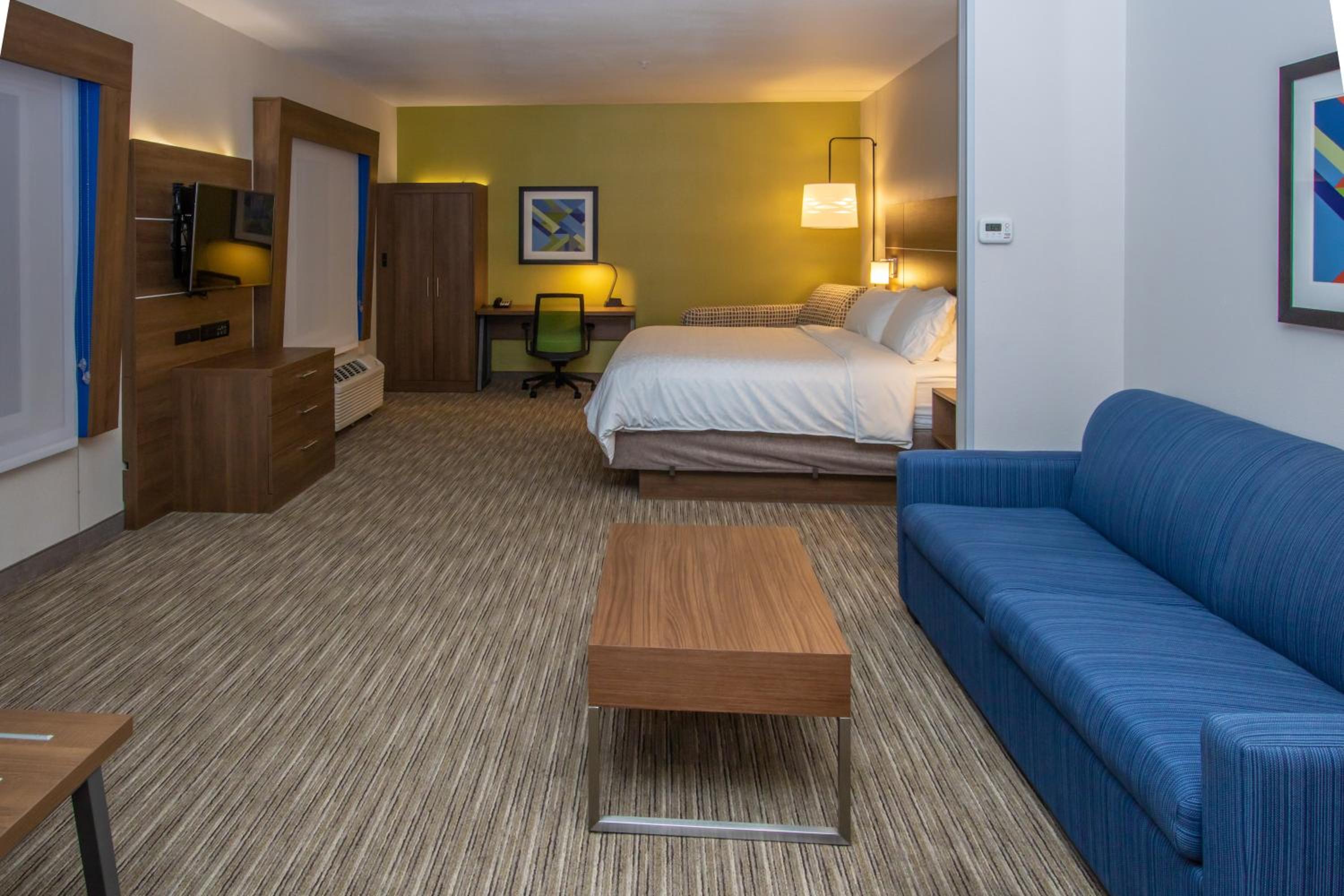 King Suite - Photo 14