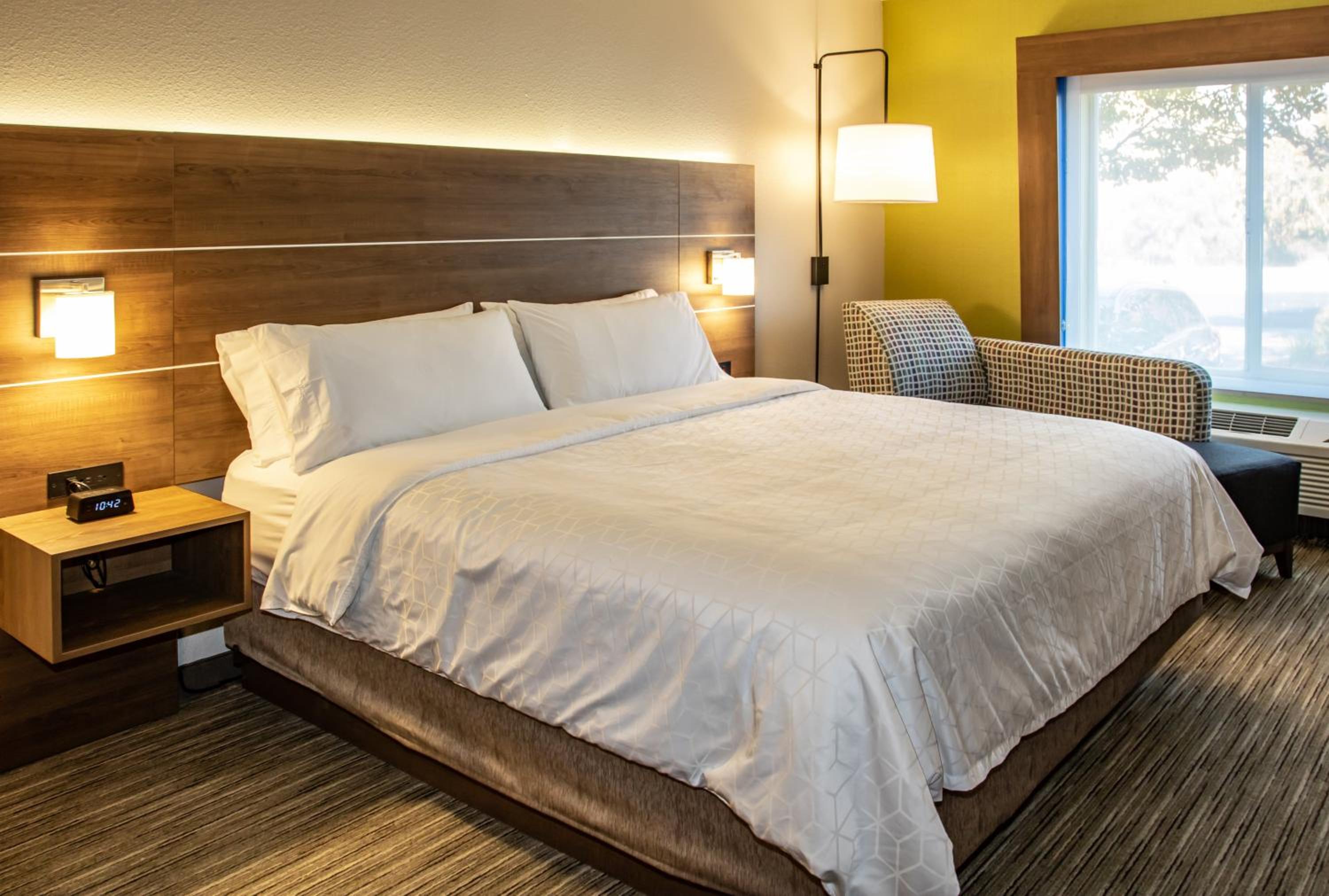 Superior King Room - Photo 1