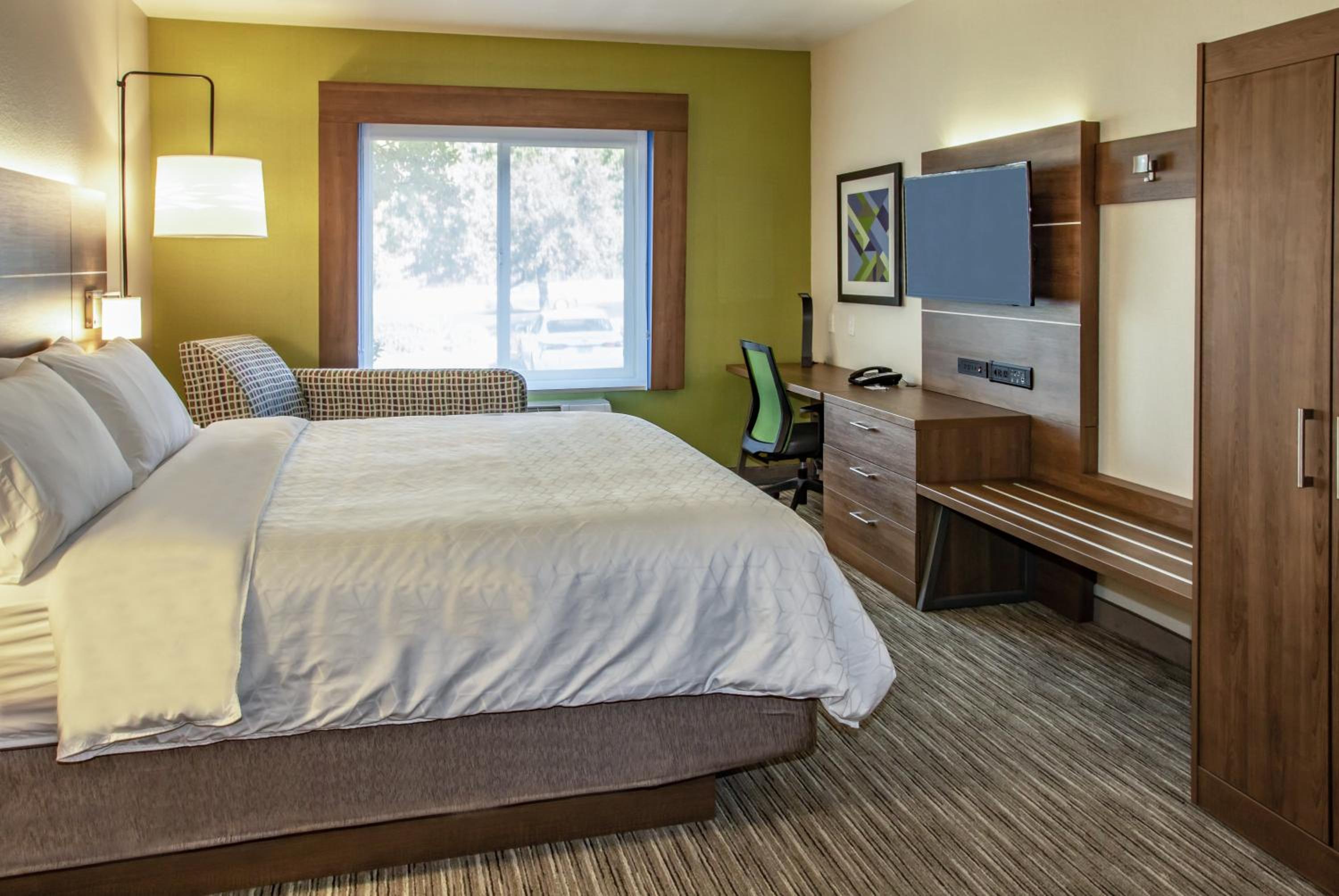 Superior King Room - Photo 6