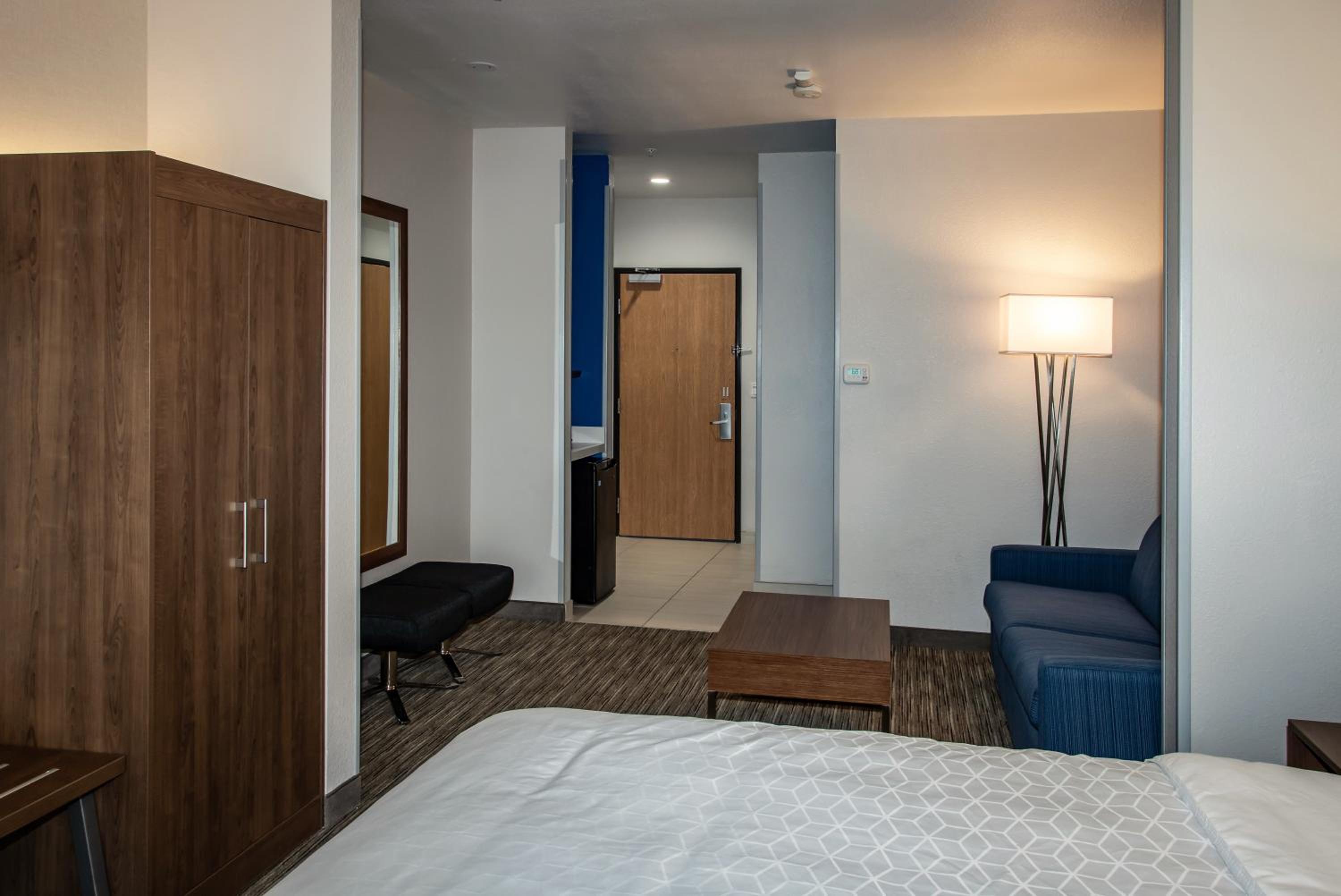 King Suite - Photo 18