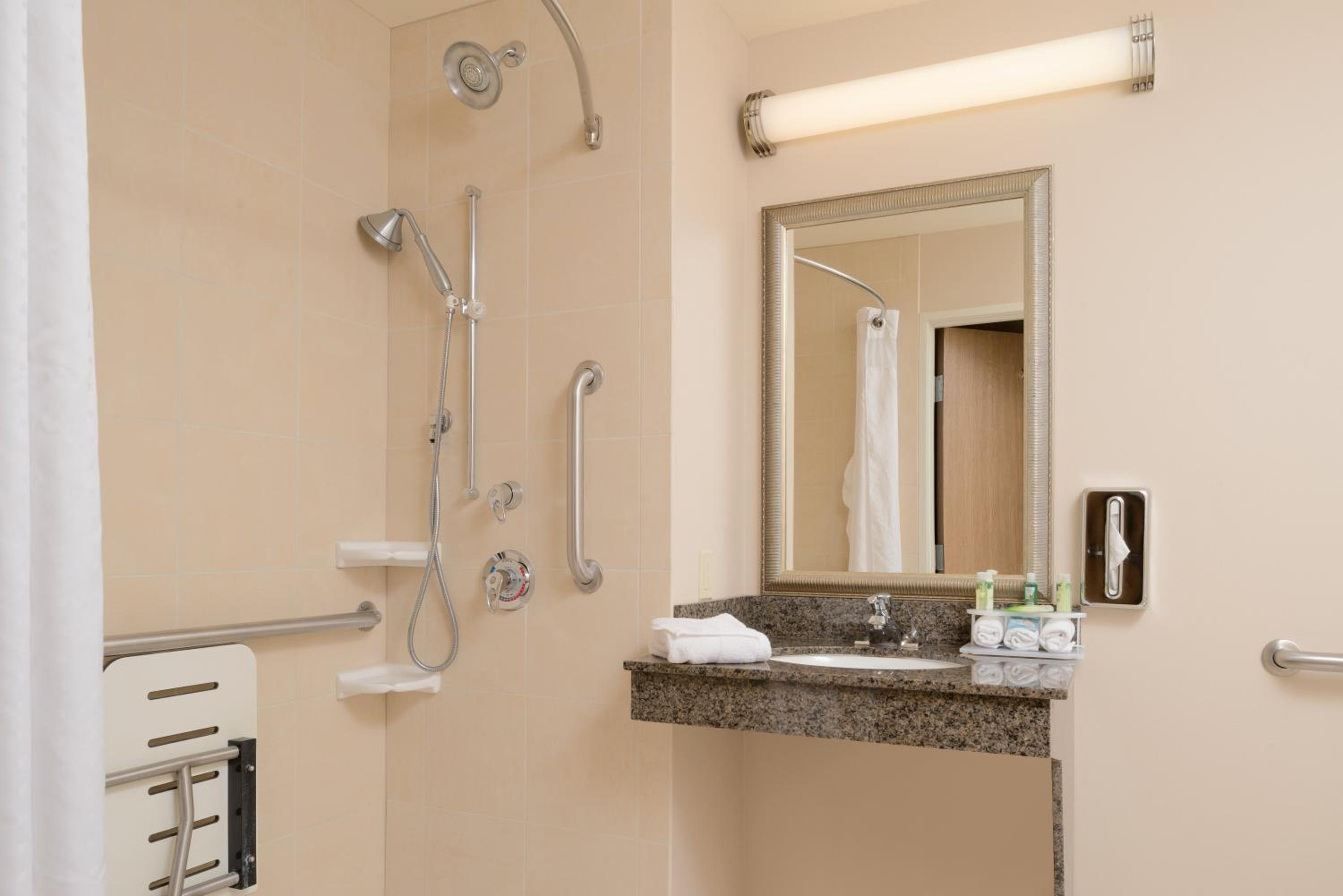 Queen Suite with Two Queen Beds and Mobility Accessible Roll-In Shower - Photo 2