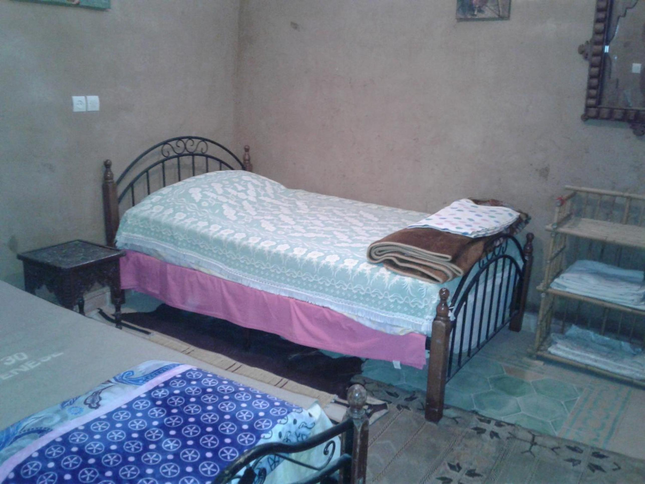 Economy Twin Room - Photo 1