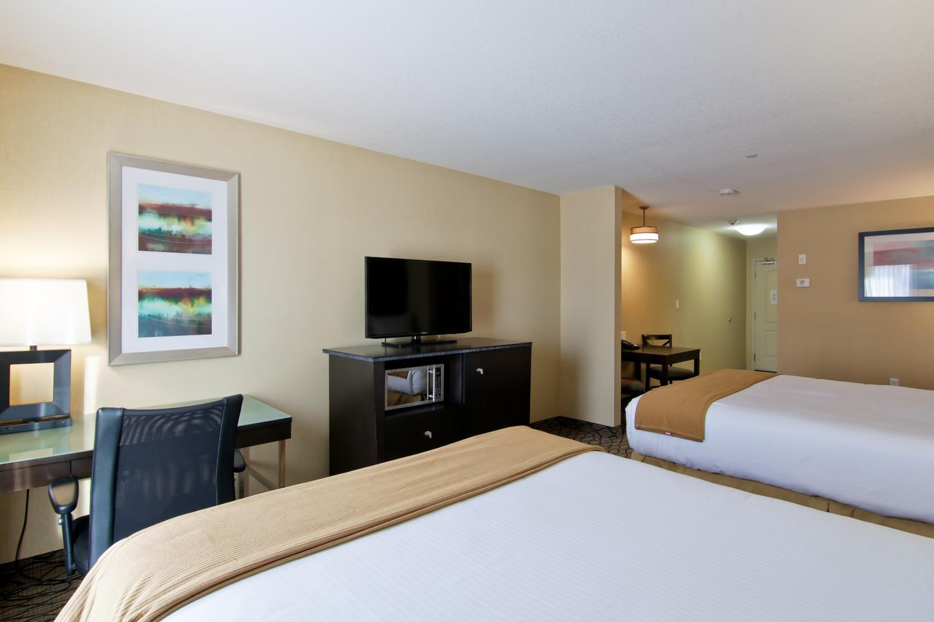 Queen Suite