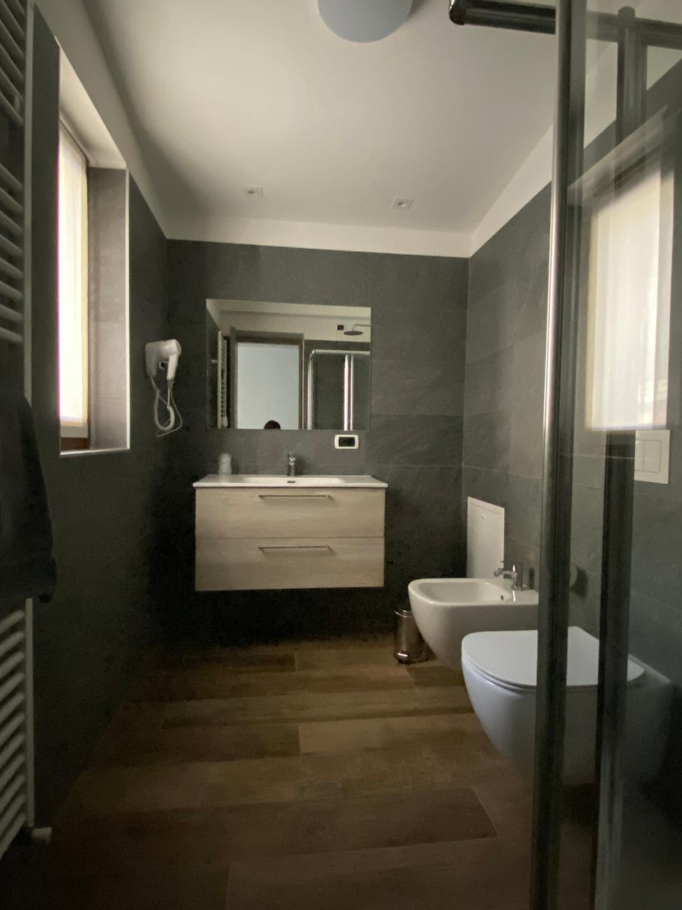 Family Room with Private Bathroom photo 2