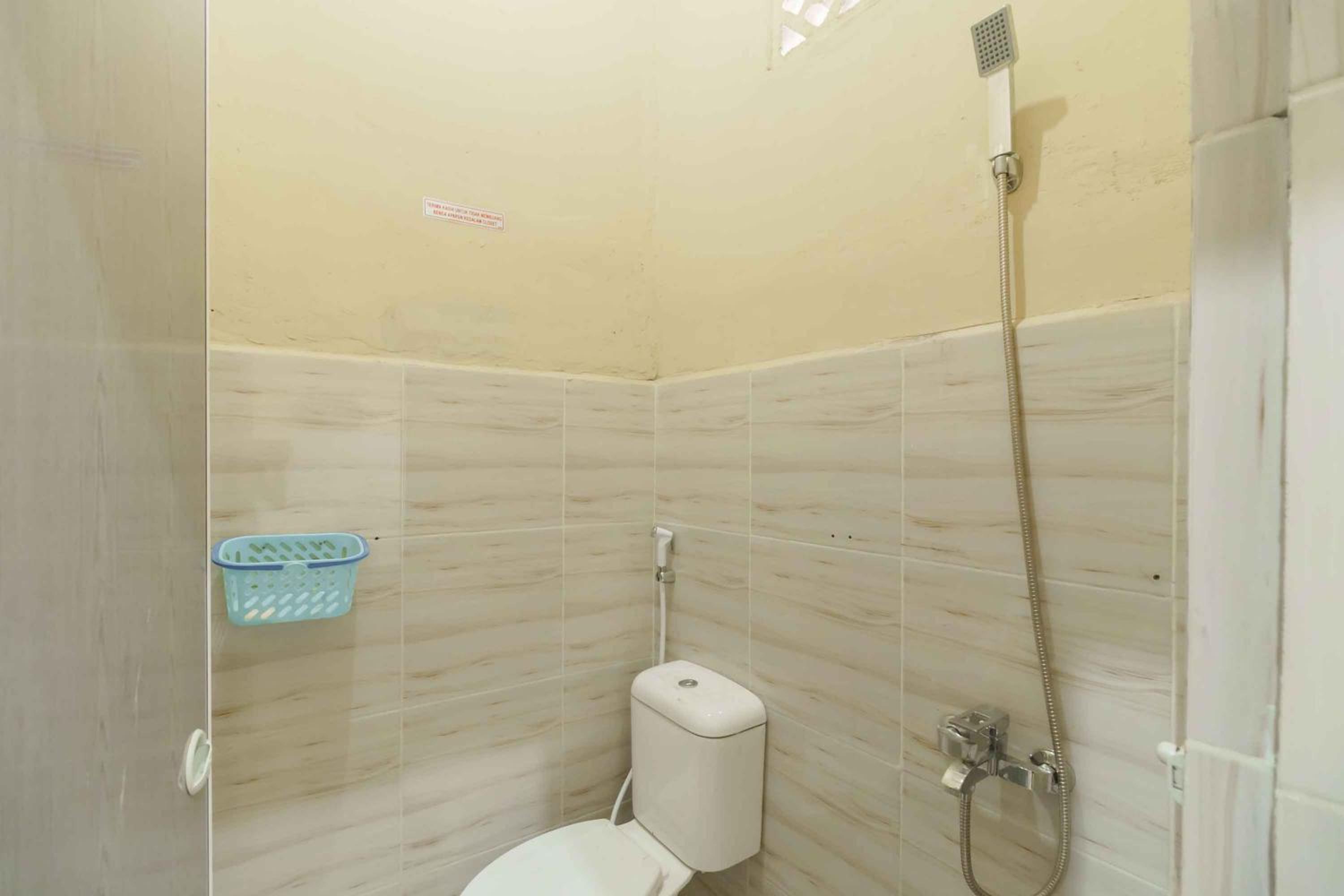 Deluxe Room - Photo 6