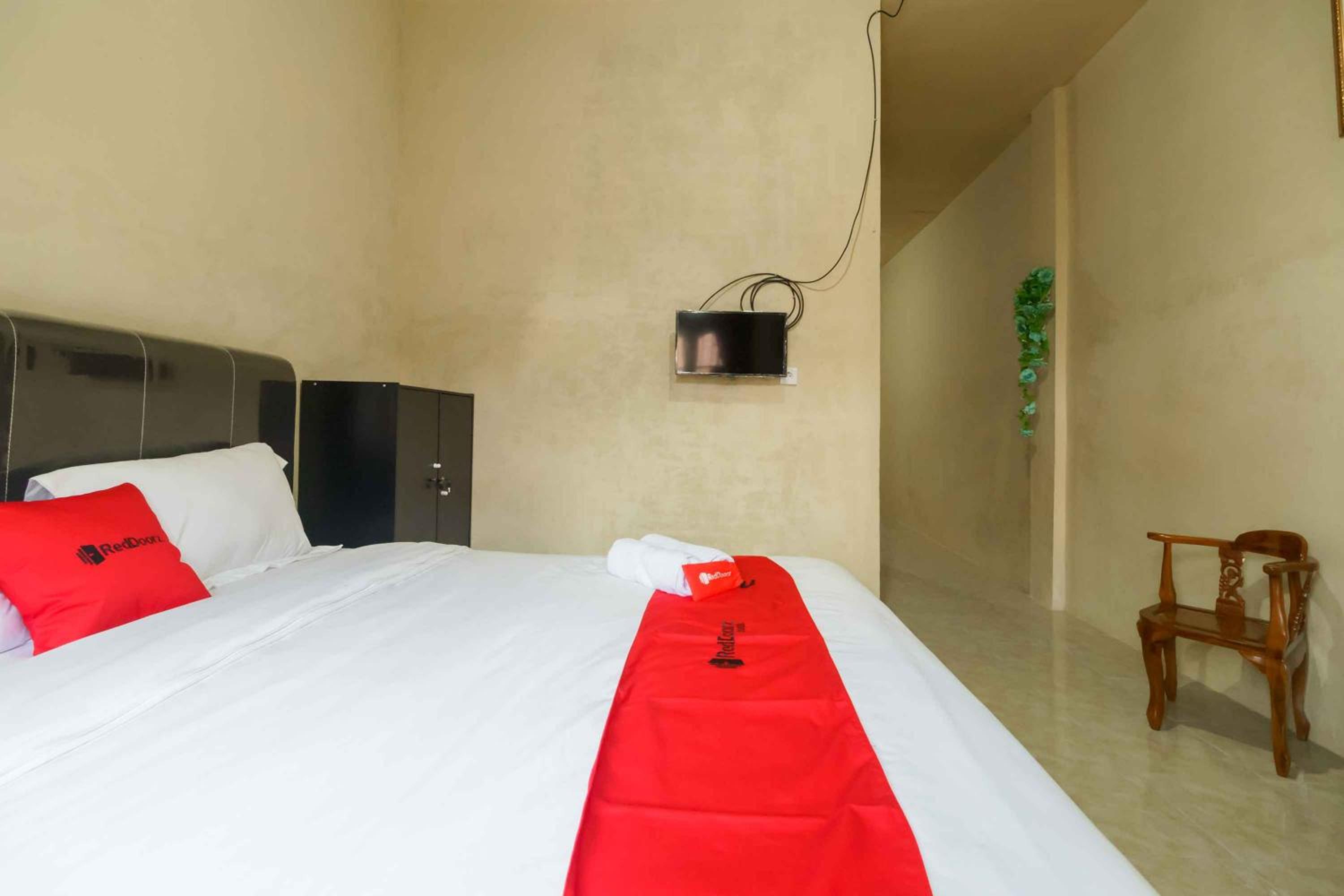 Double Room - Photo 5