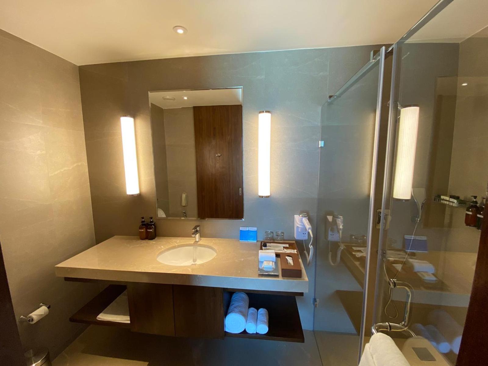 Deluxe Twin Room - Photo 6