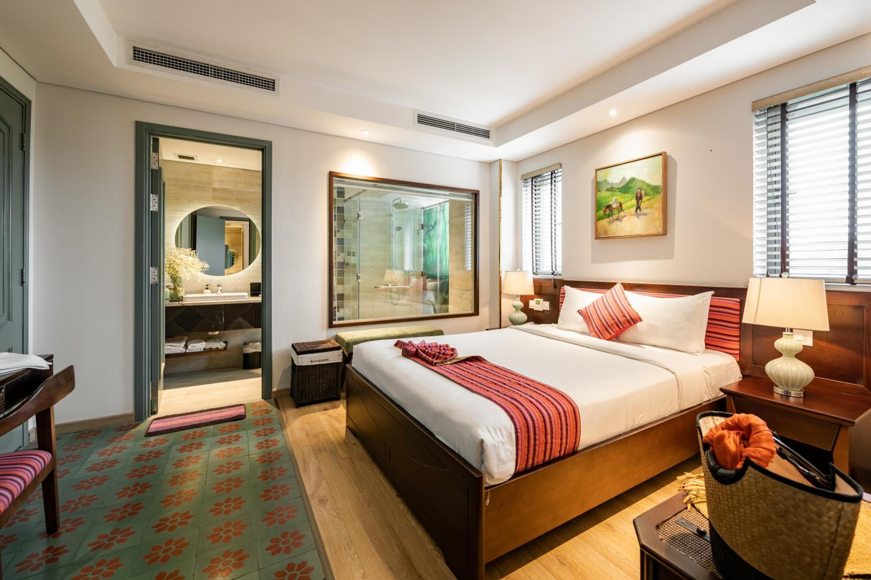 Deluxe Double Room + Afternoon Tea On Rooftop