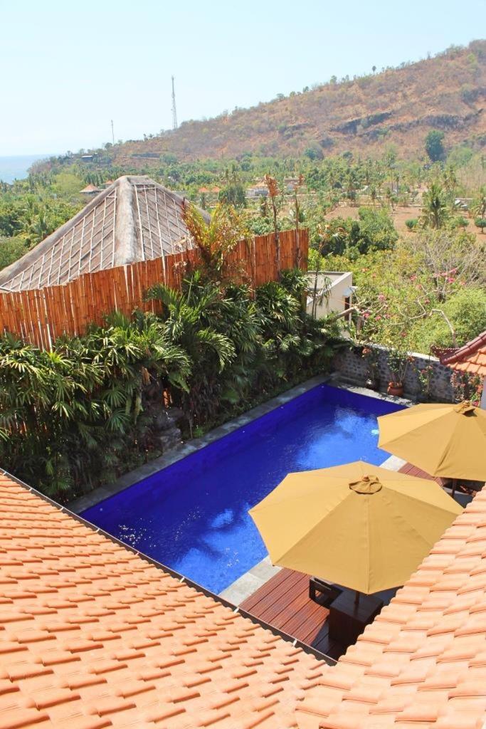 Villa photo 2