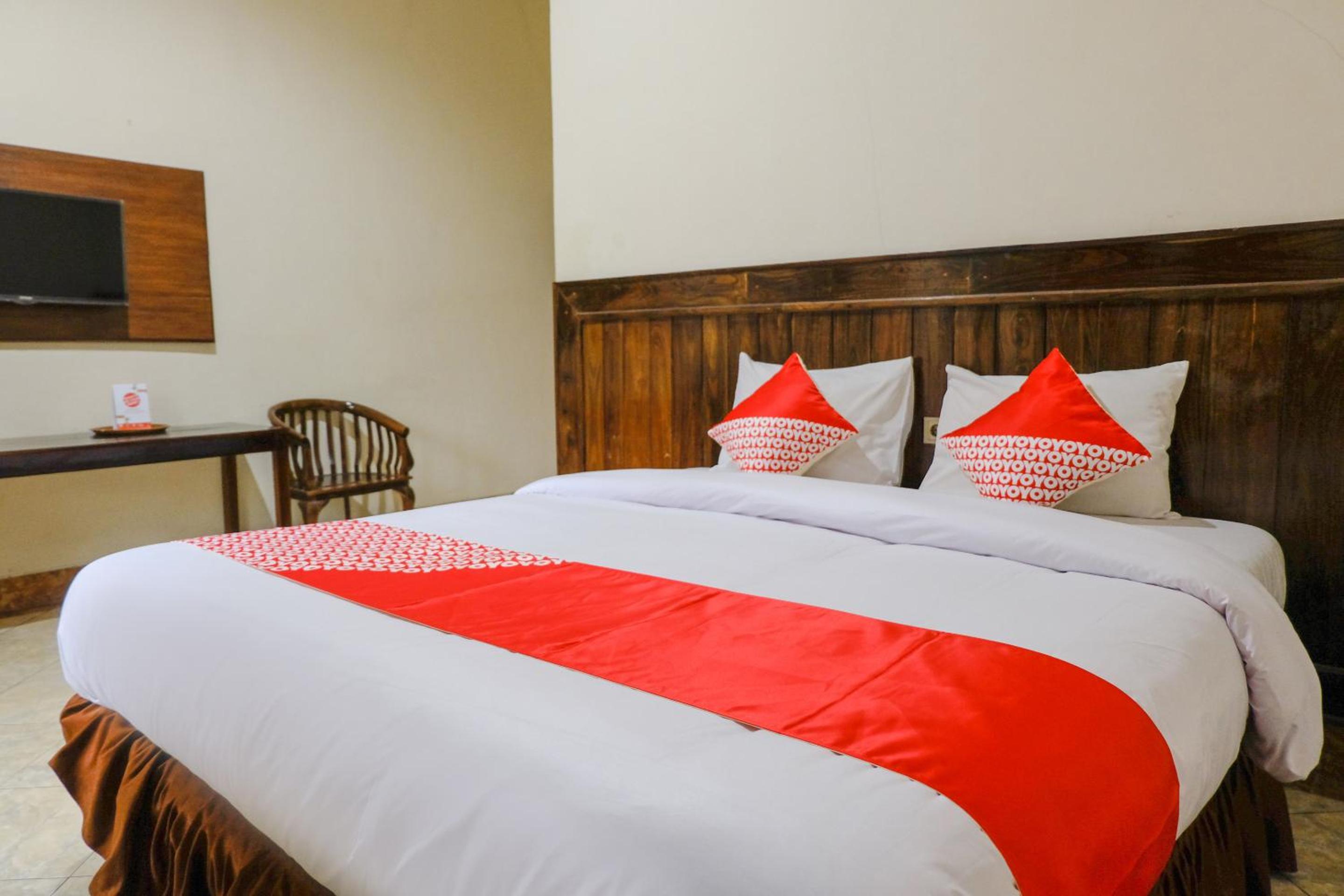 Deluxe Double Room - Photo 12