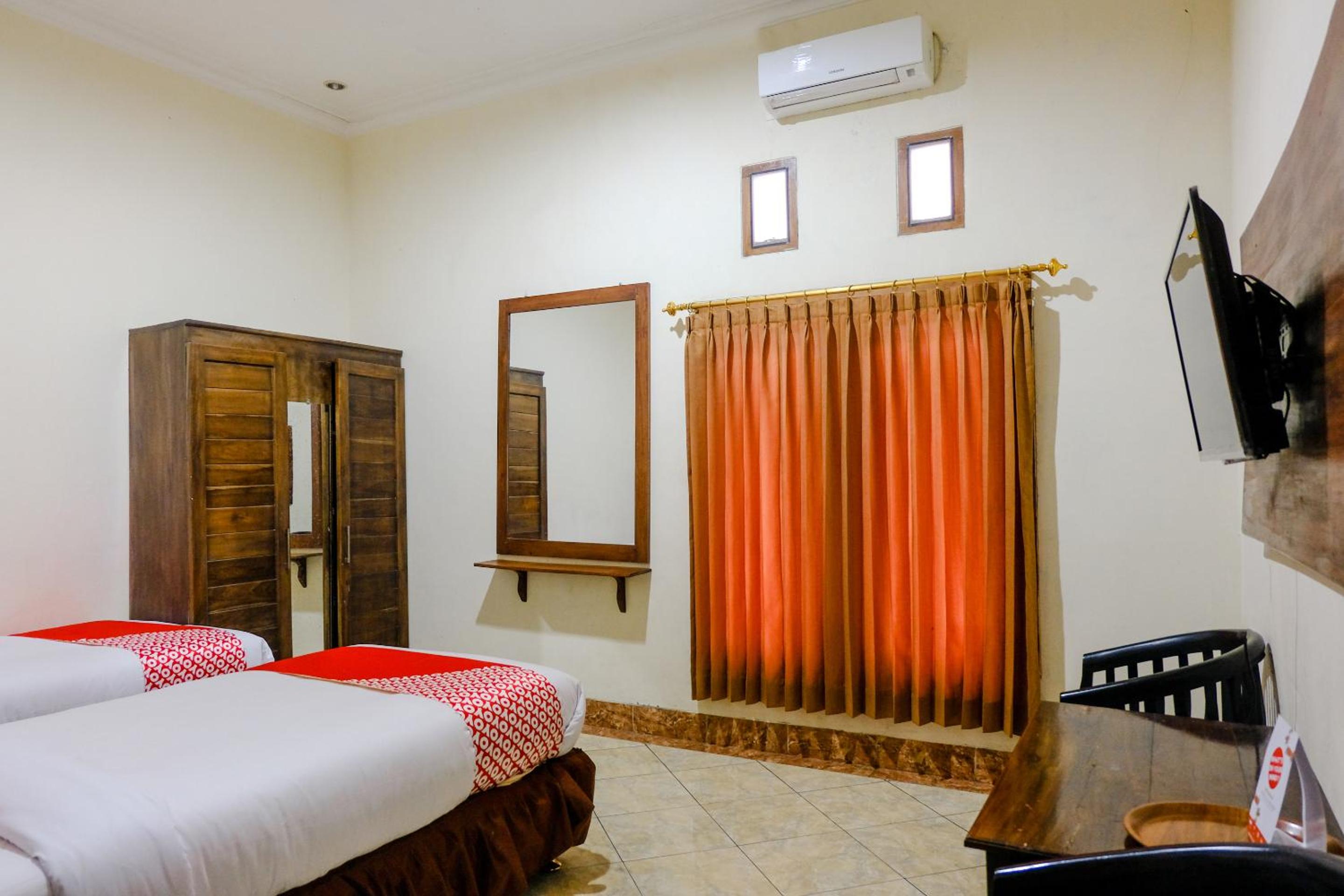 Delxue Twin Room photo 3