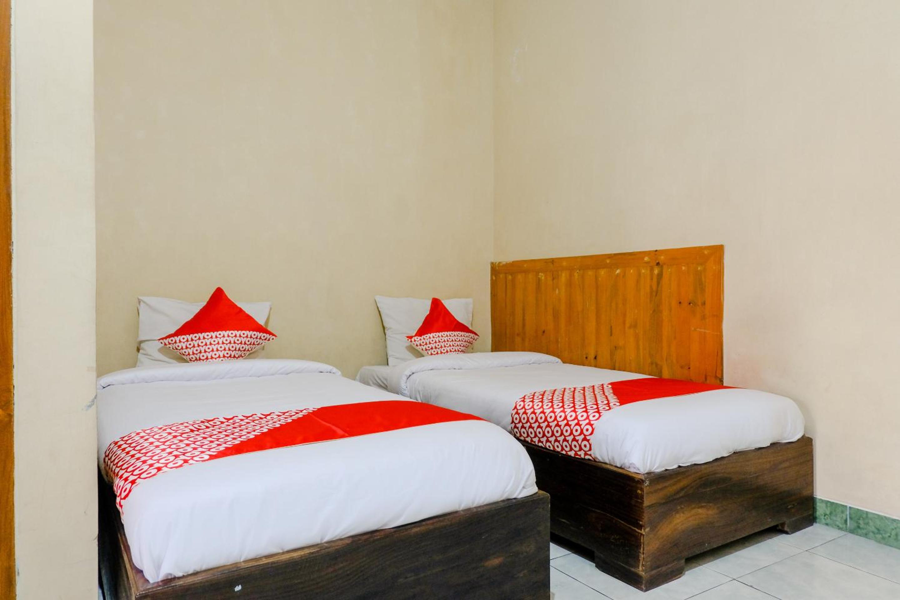 Standard Twin Room - Photo 8