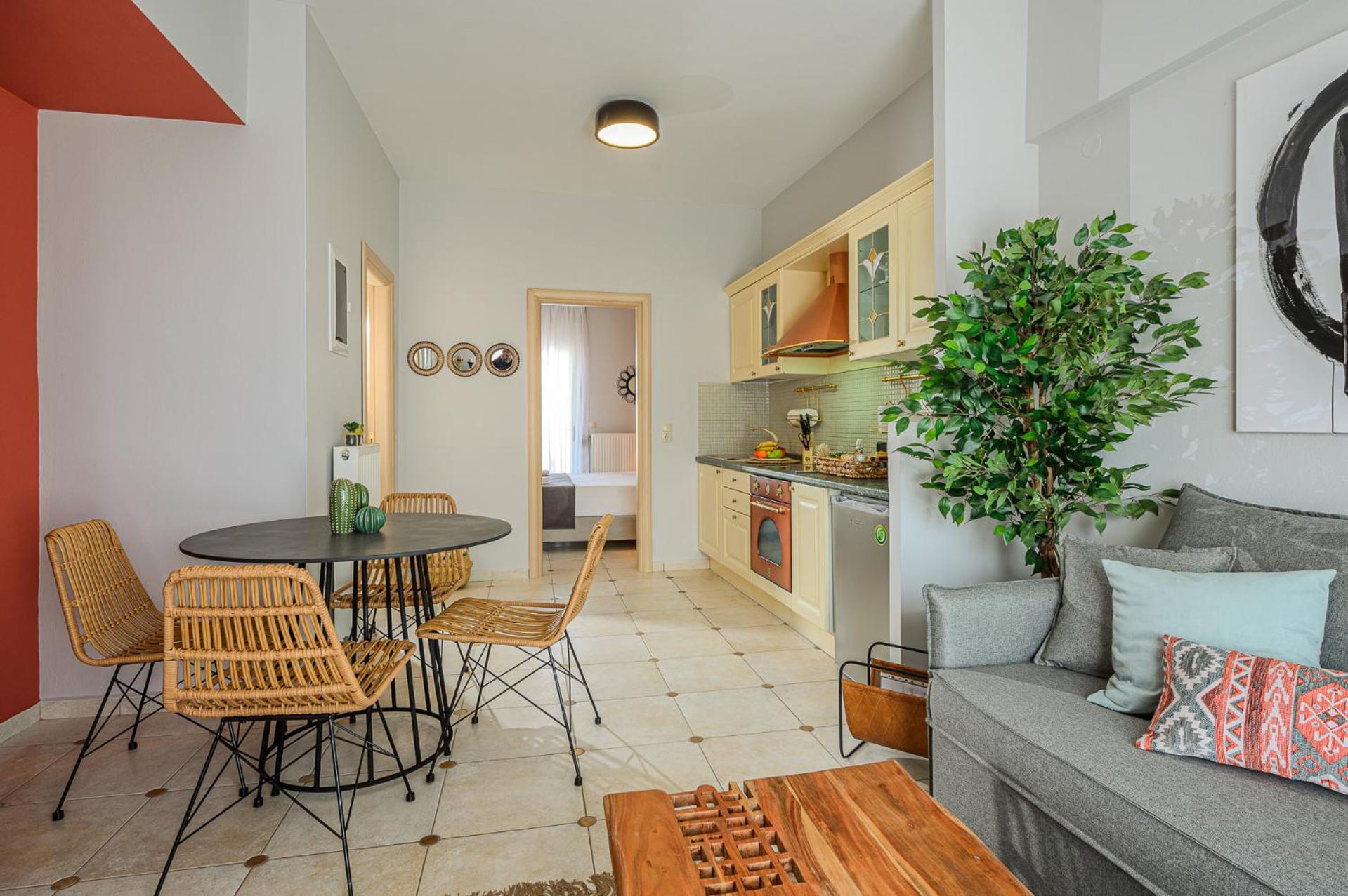 One-Bedroom Apartment - Photo 9