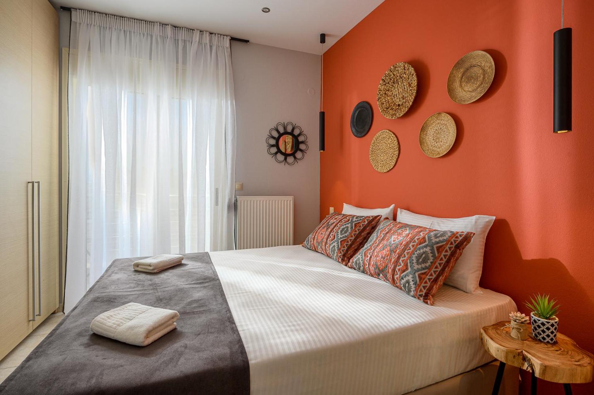One-Bedroom Apartment - Photo 4